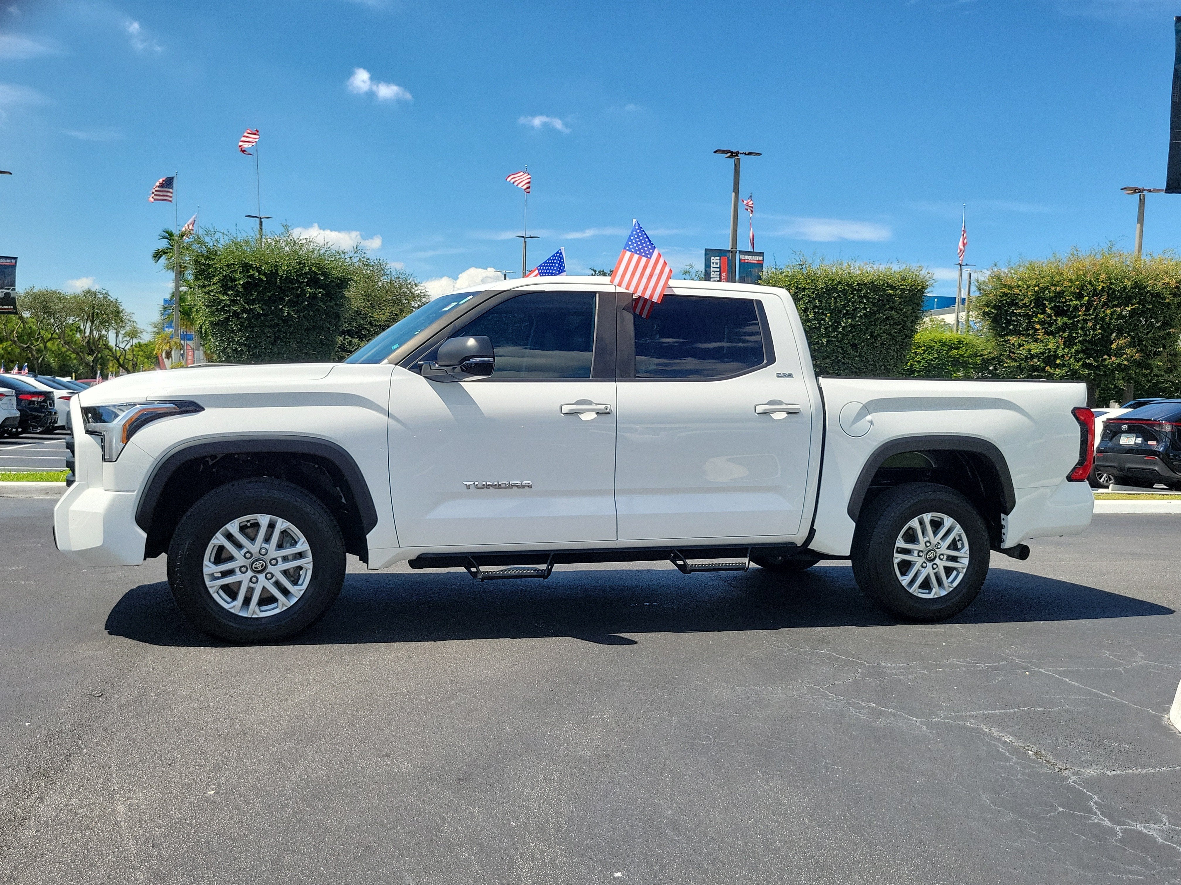 2025 Toyota Tundra 4WD SR5