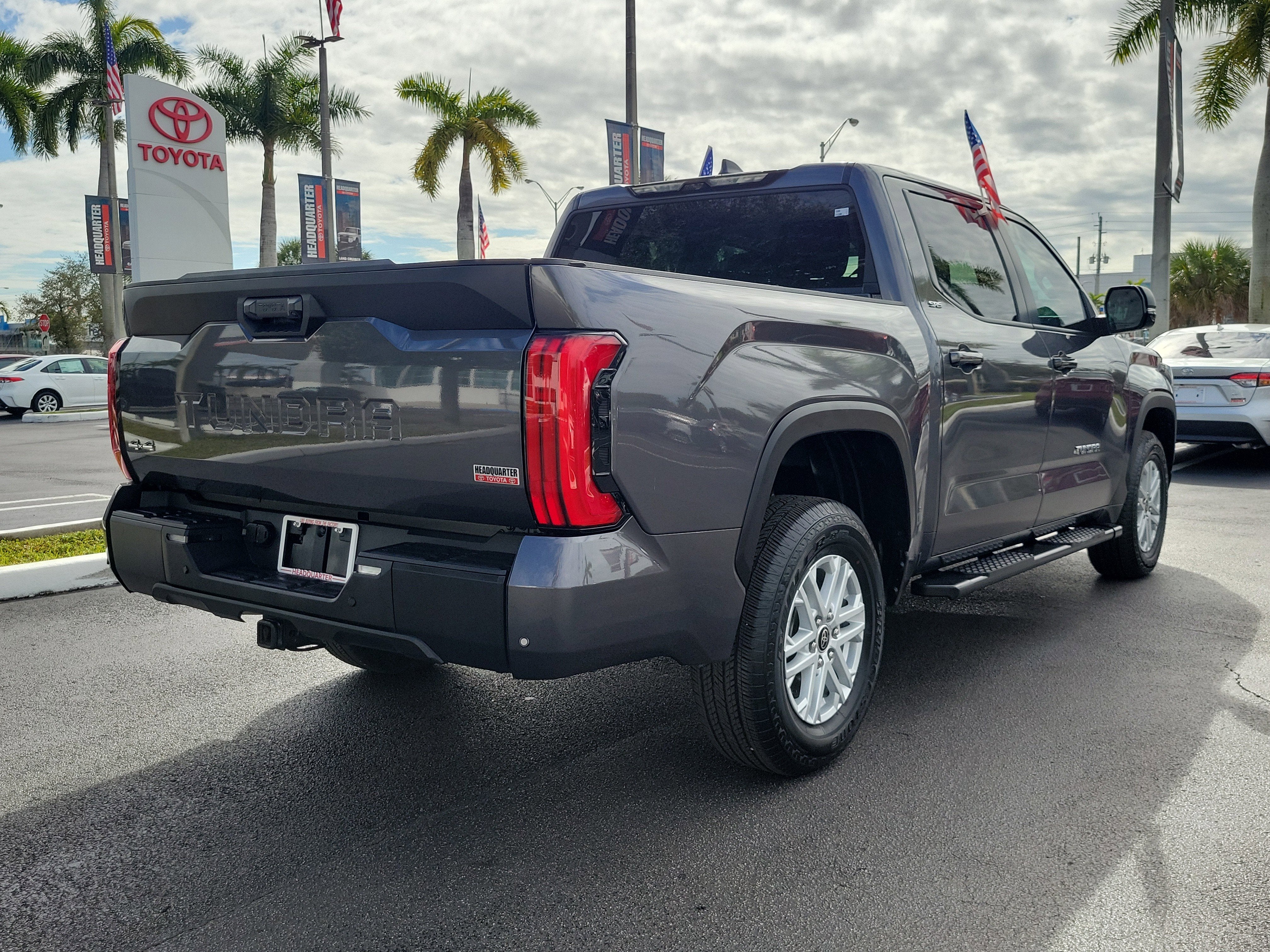 2024 Toyota Tundra 4WD SR5