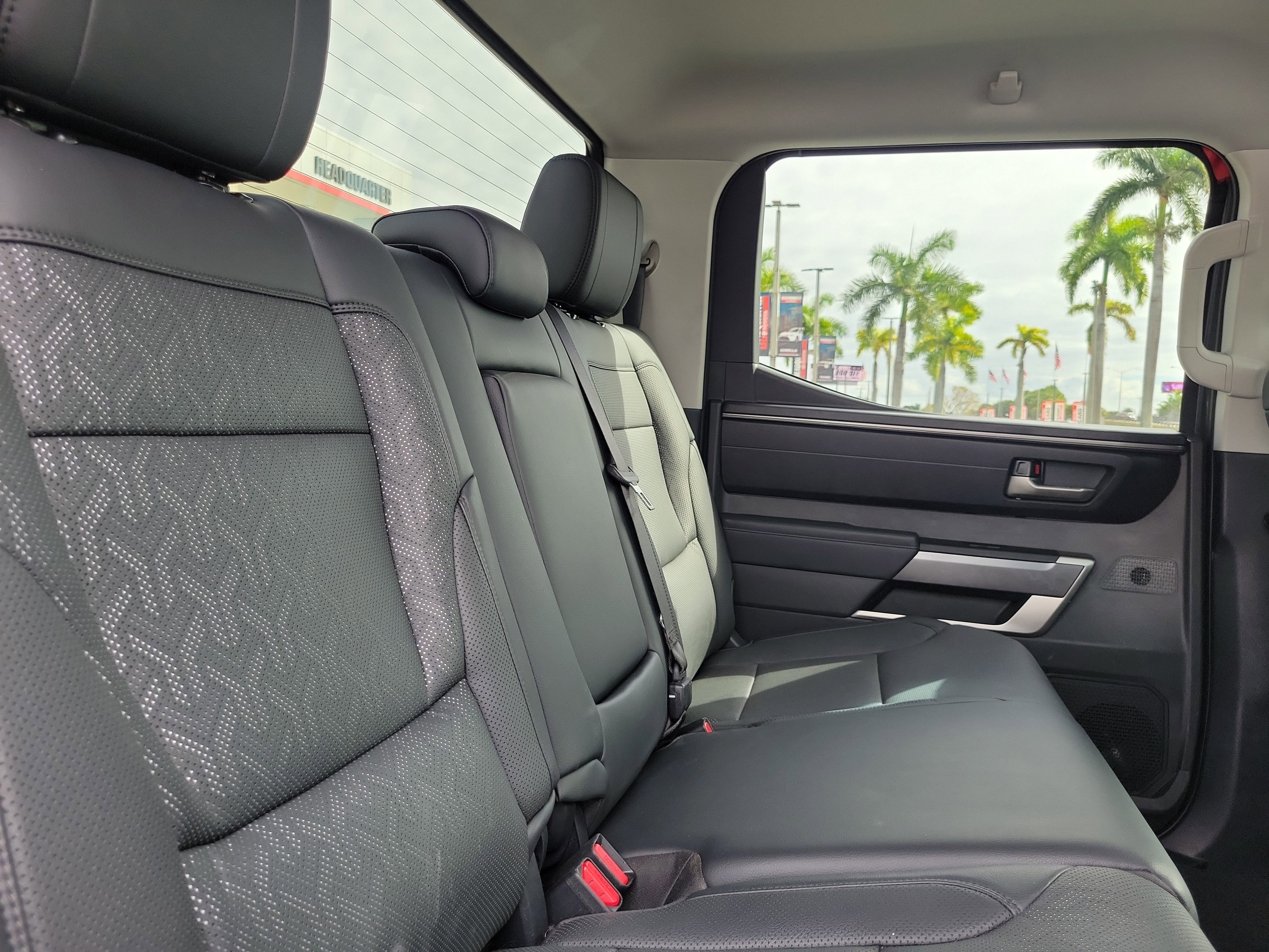 2024 Toyota Tundra 4WD SR5