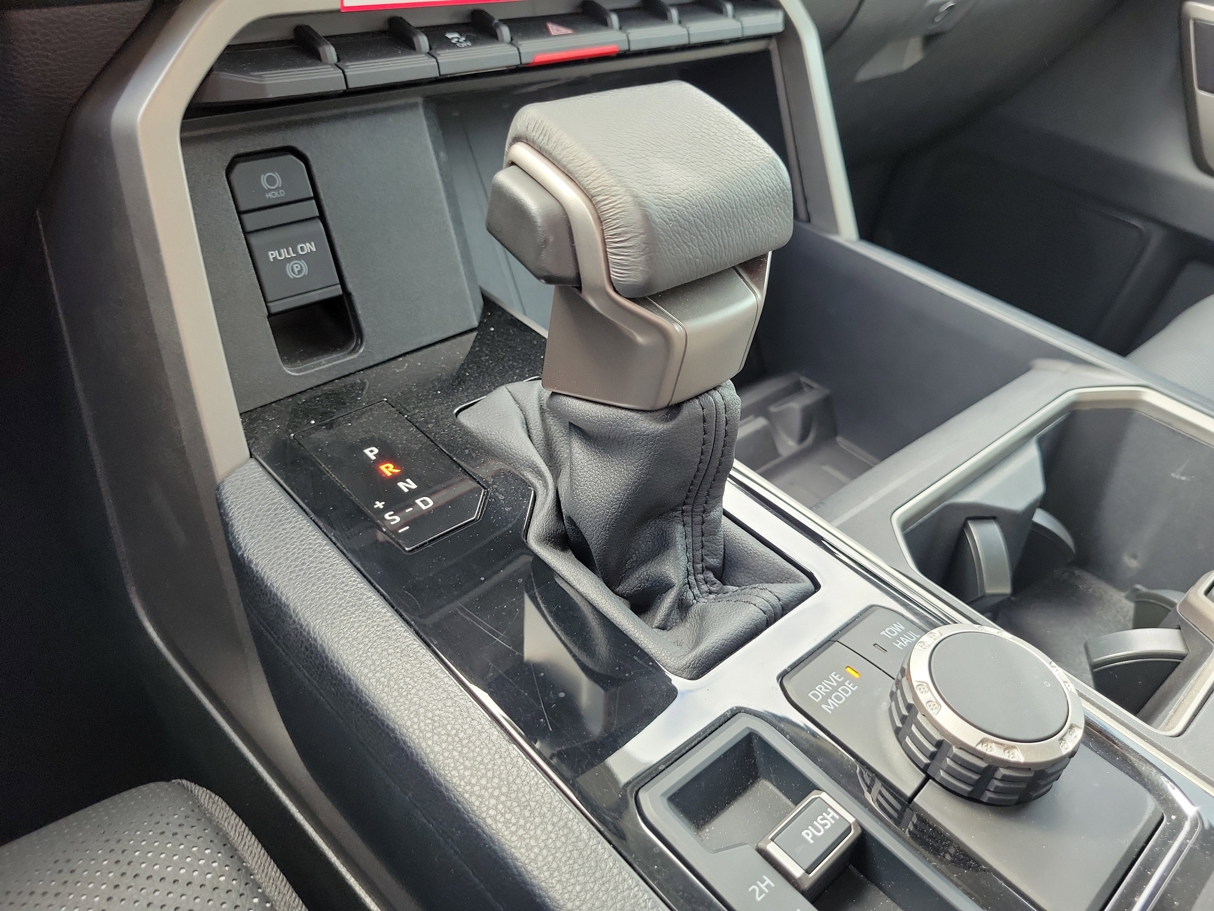 2024 Toyota Tundra 4WD SR5