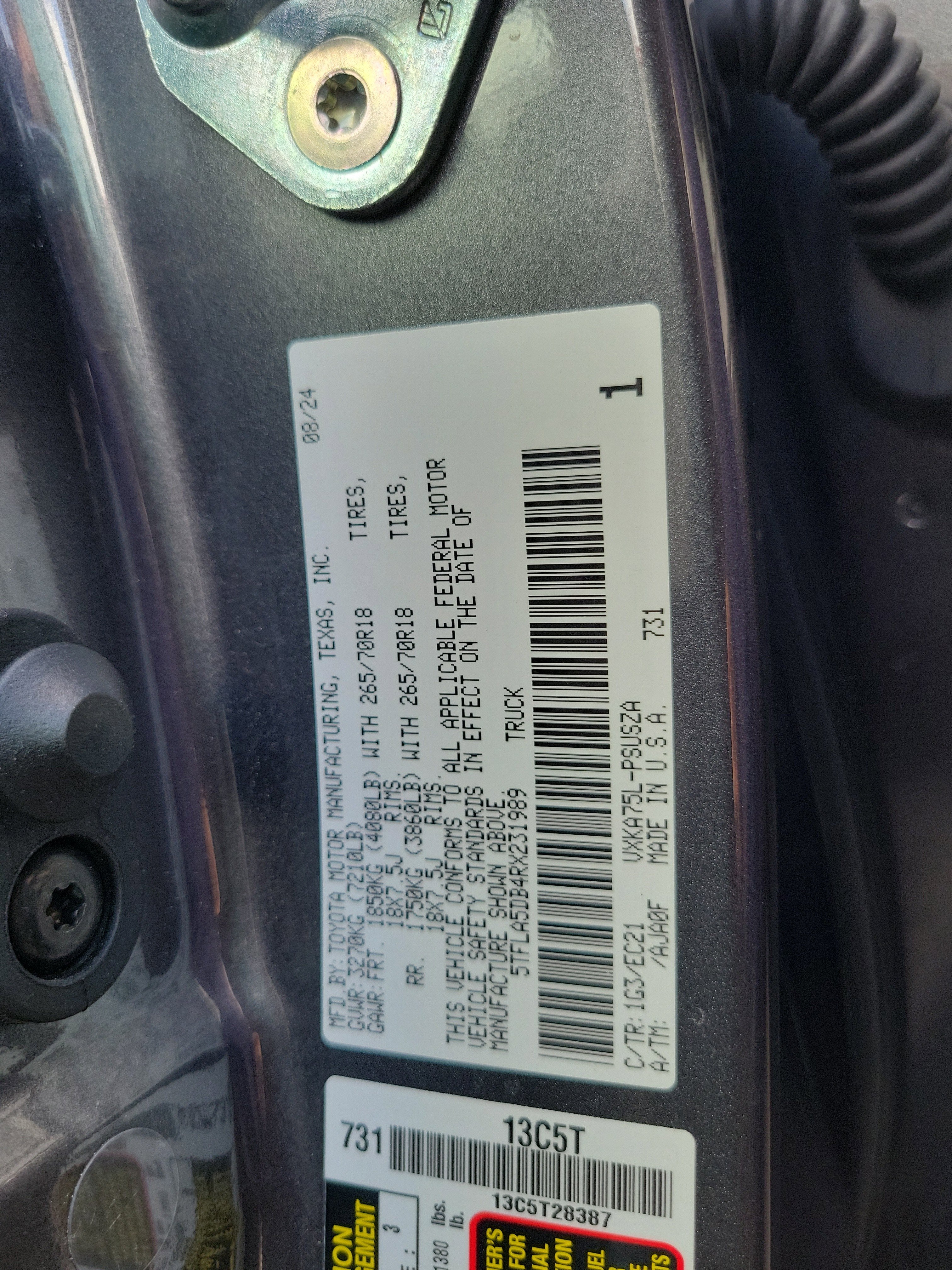 2024 Toyota Tundra 4WD SR5