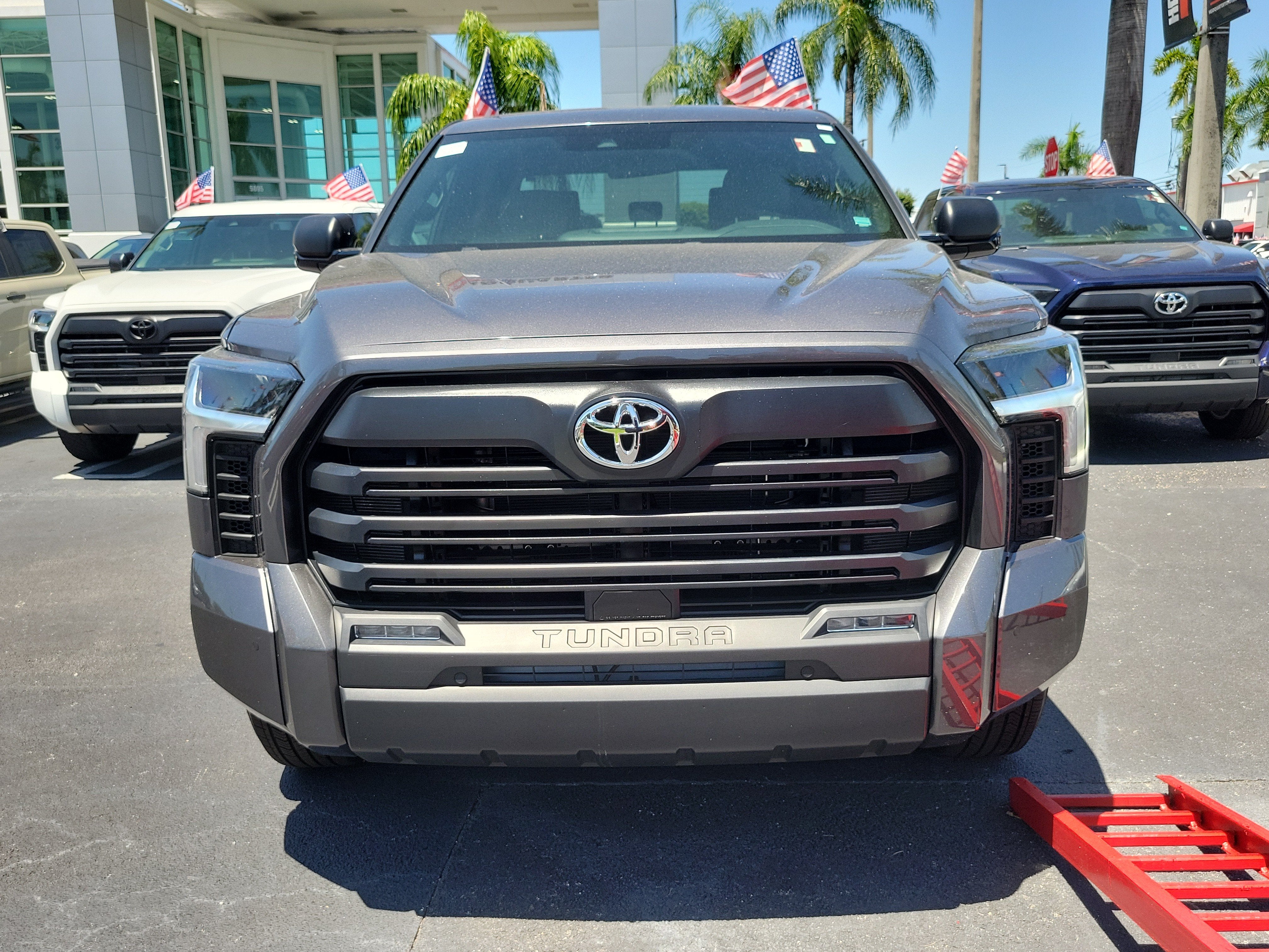 2025 Toyota Tundra 4WD SR5