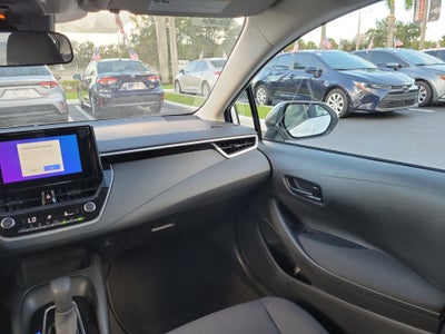 2025 Toyota Corolla LE