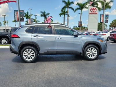 2024 Toyota Corolla Cross LE