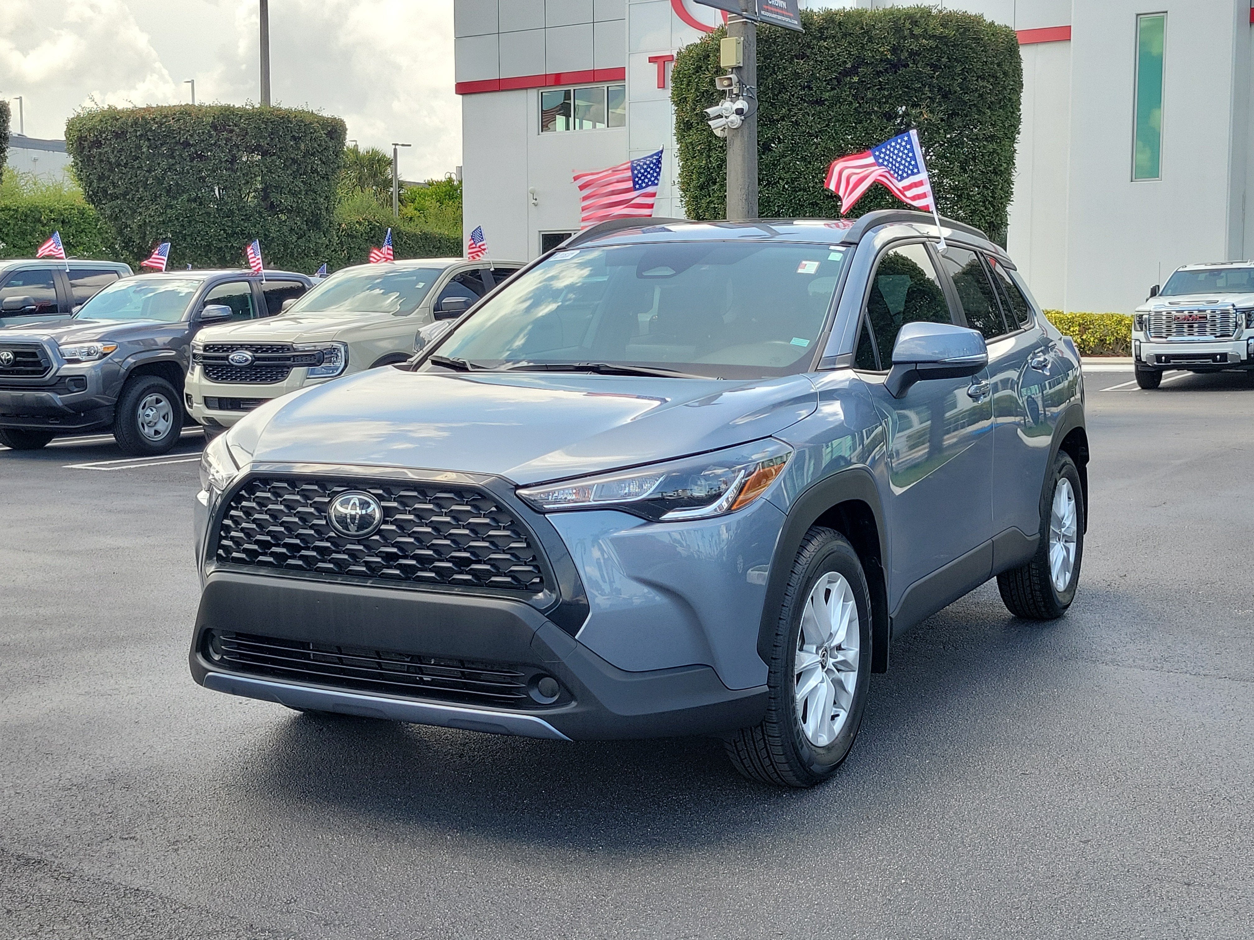 2024 Toyota Corolla Cross LE