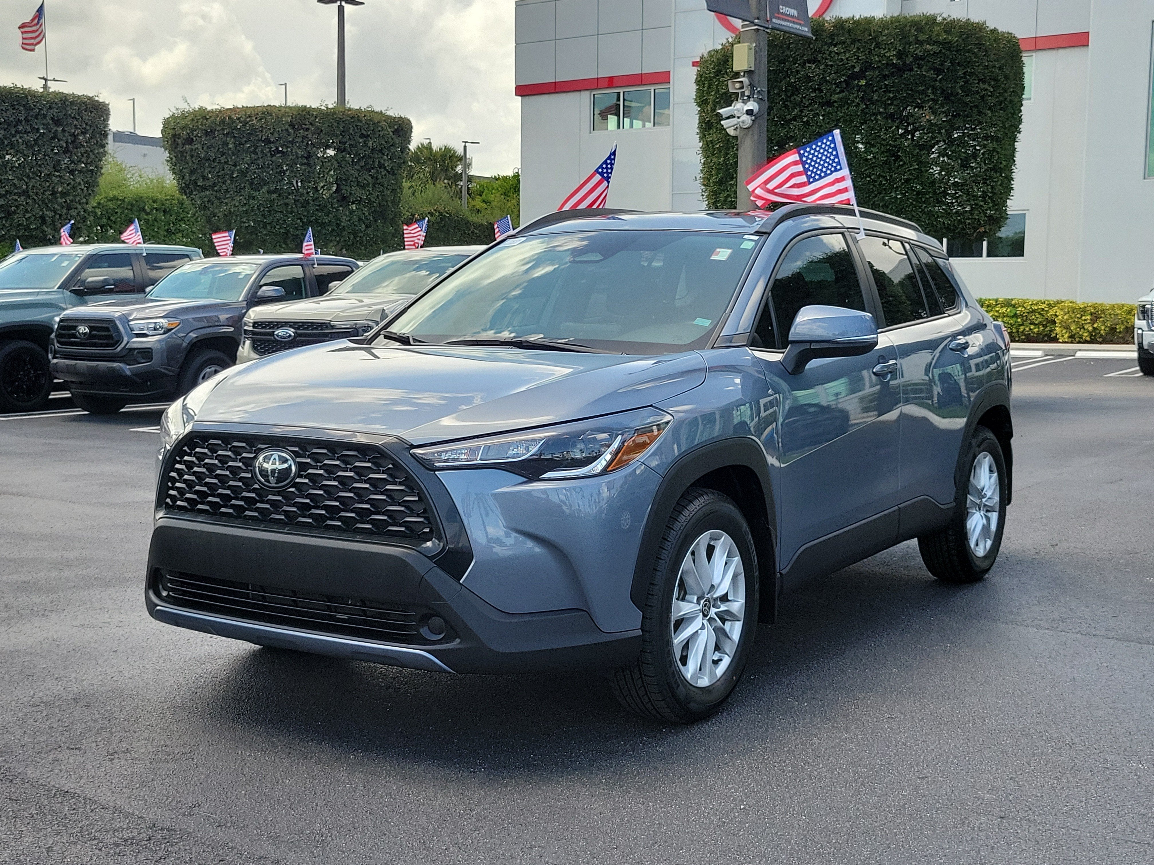 2024 Toyota Corolla Cross LE