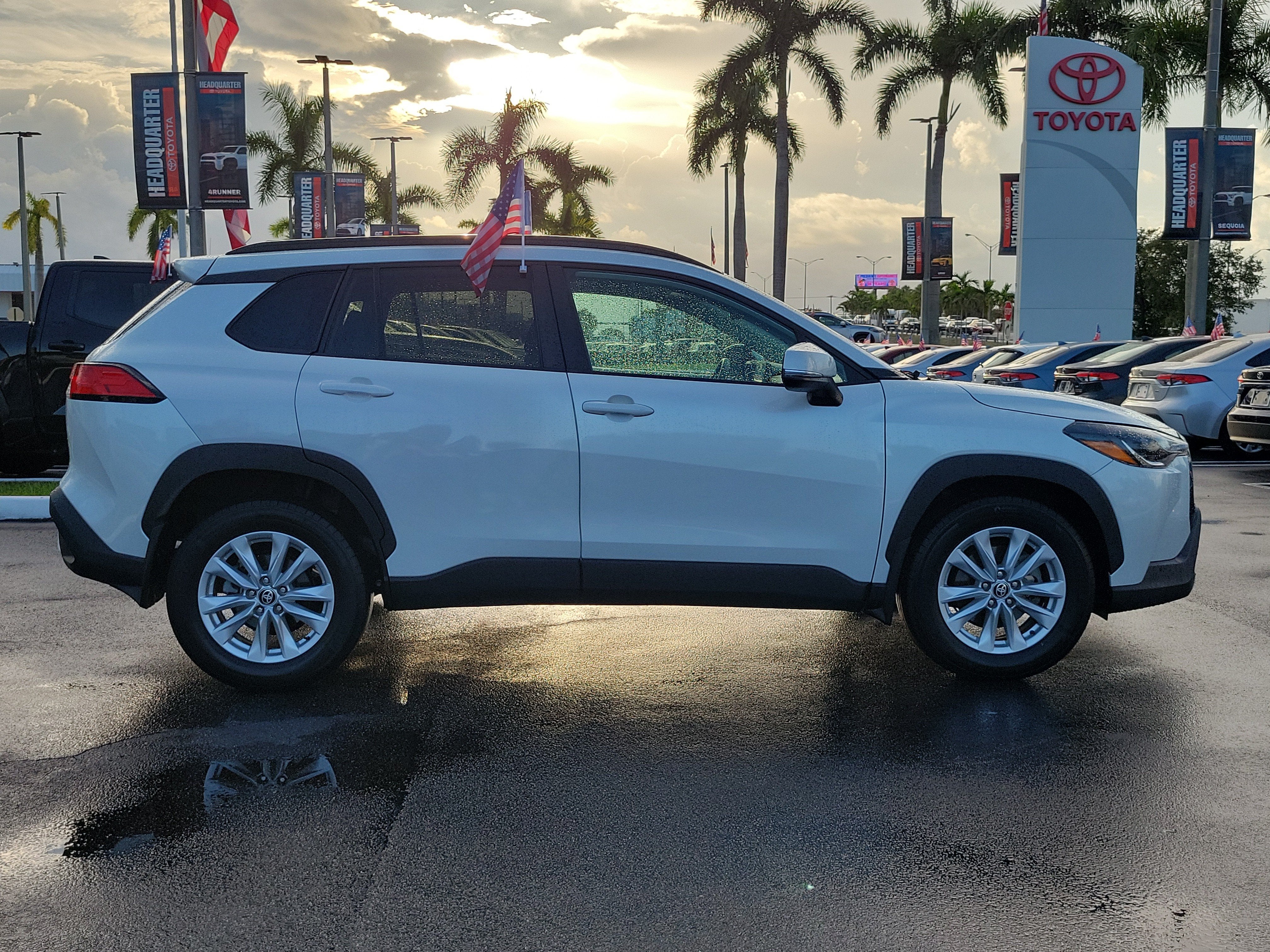 2024 Toyota Corolla Cross LE