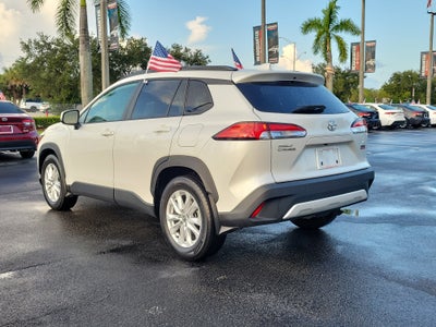 2024 Toyota Corolla Cross LE