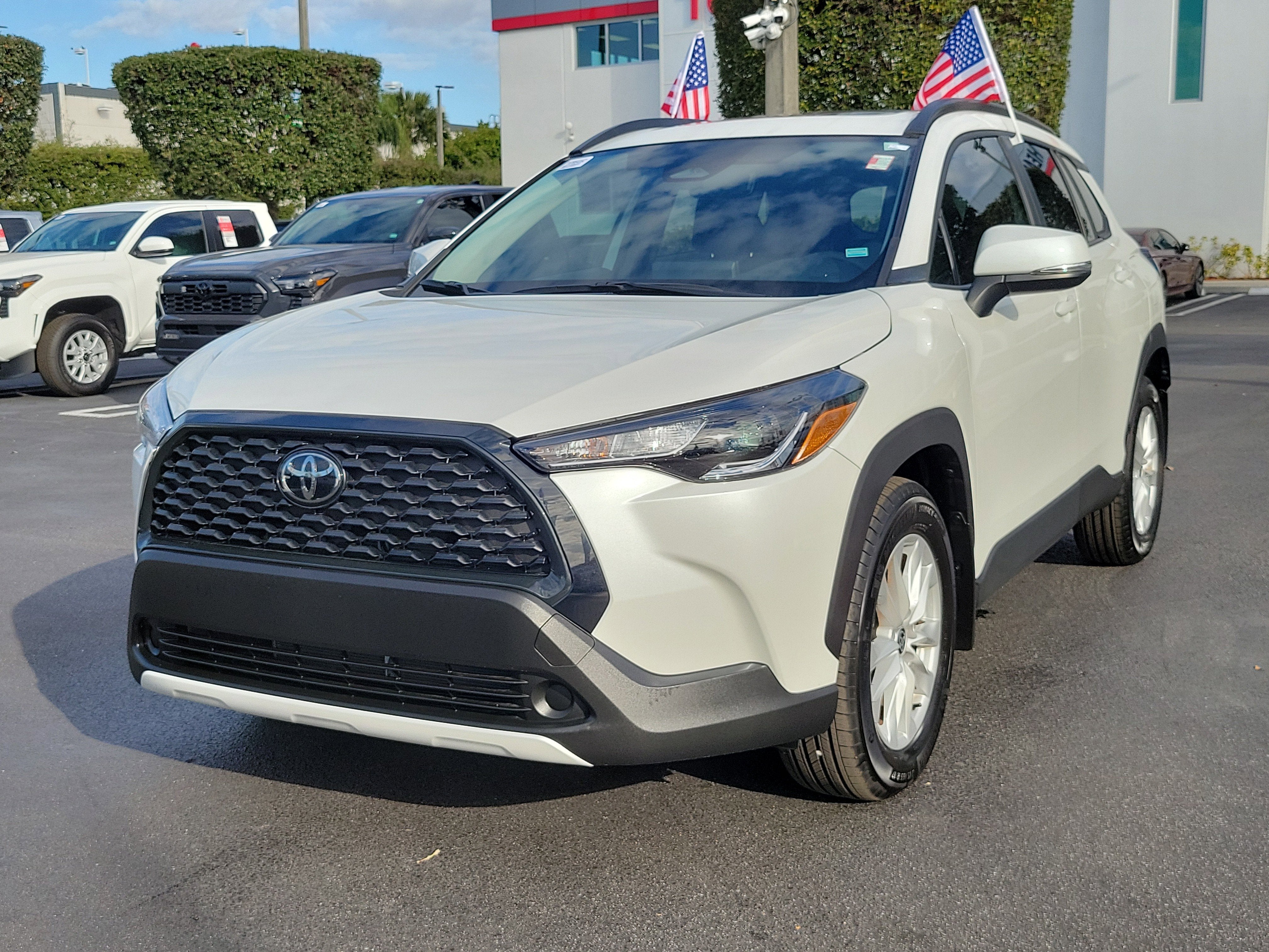 2024 Toyota Corolla Cross LE