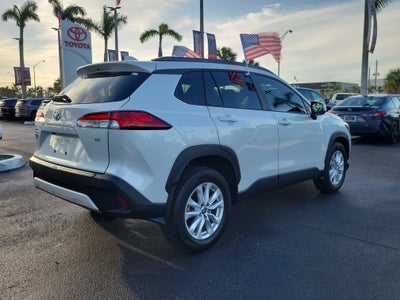 2024 Toyota Corolla Cross LE