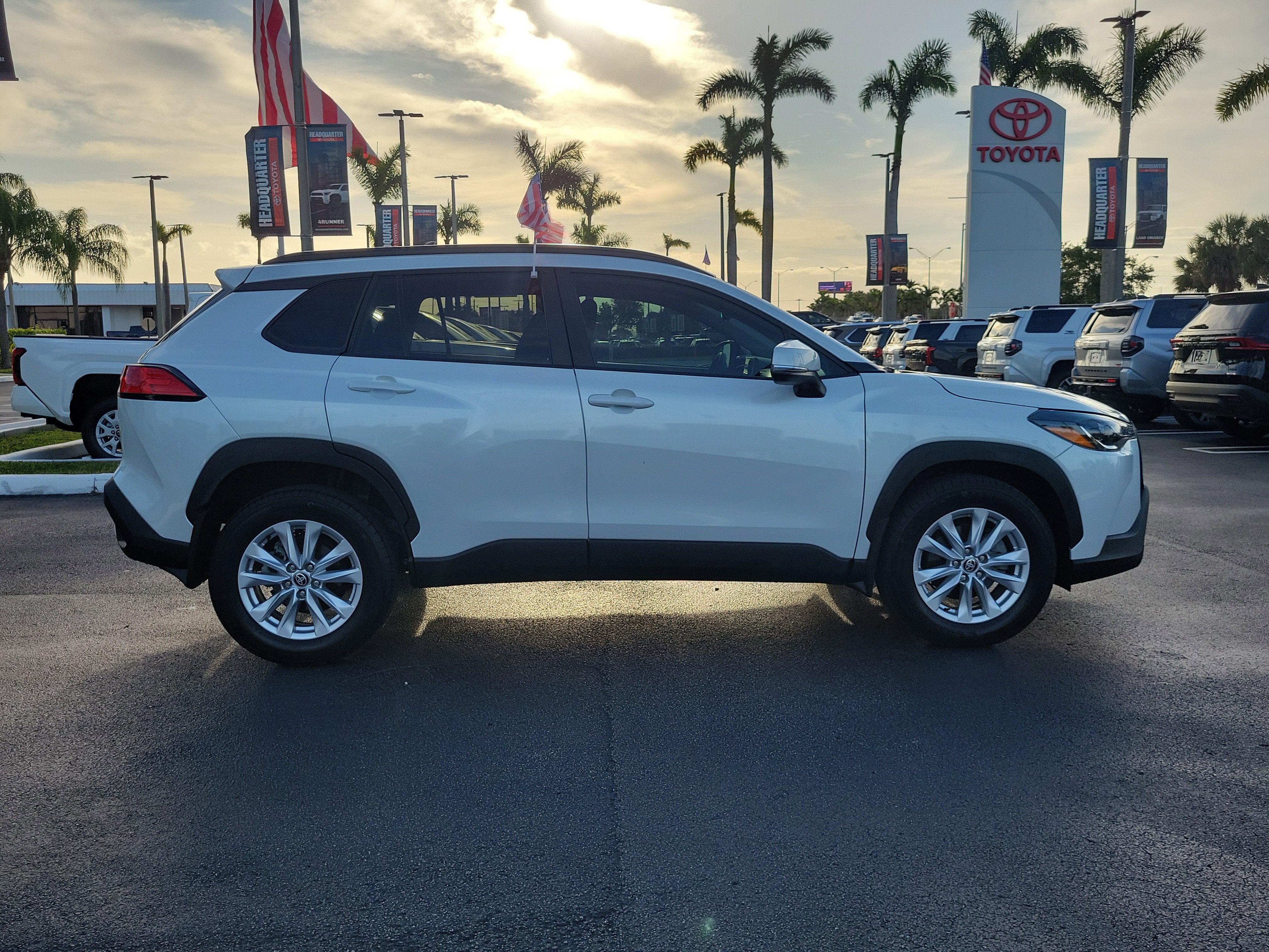 2024 Toyota Corolla Cross LE