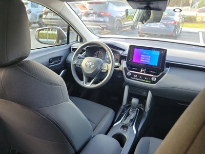 2024 Toyota Corolla Cross LE
