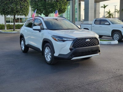 2024 Toyota Corolla Cross LE