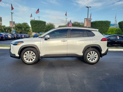 2024 Toyota Corolla Cross LE