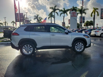 2024 Toyota Corolla Cross LE