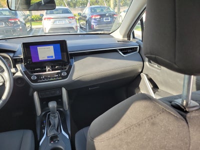 2024 Toyota Corolla Cross LE