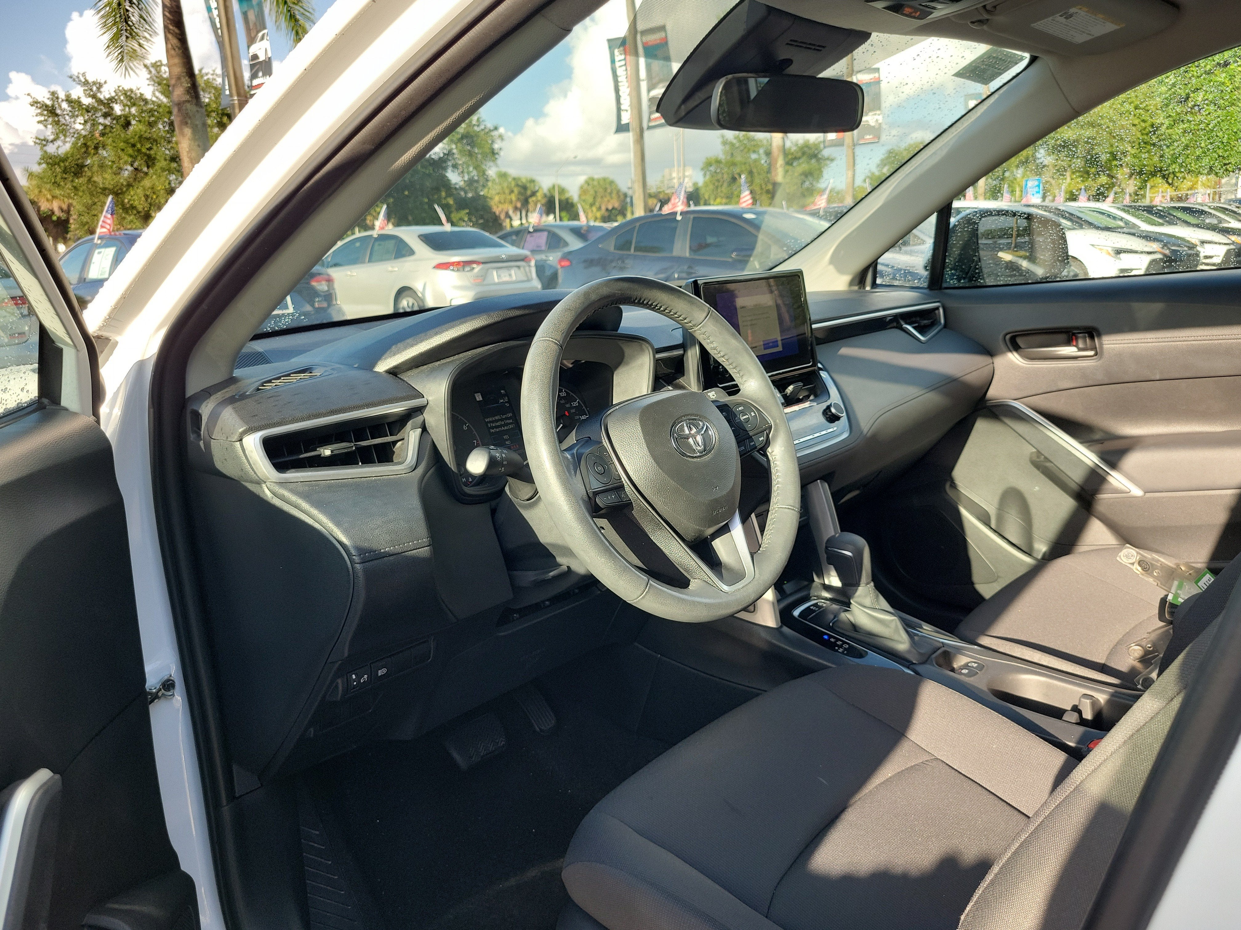 2024 Toyota Corolla Cross LE
