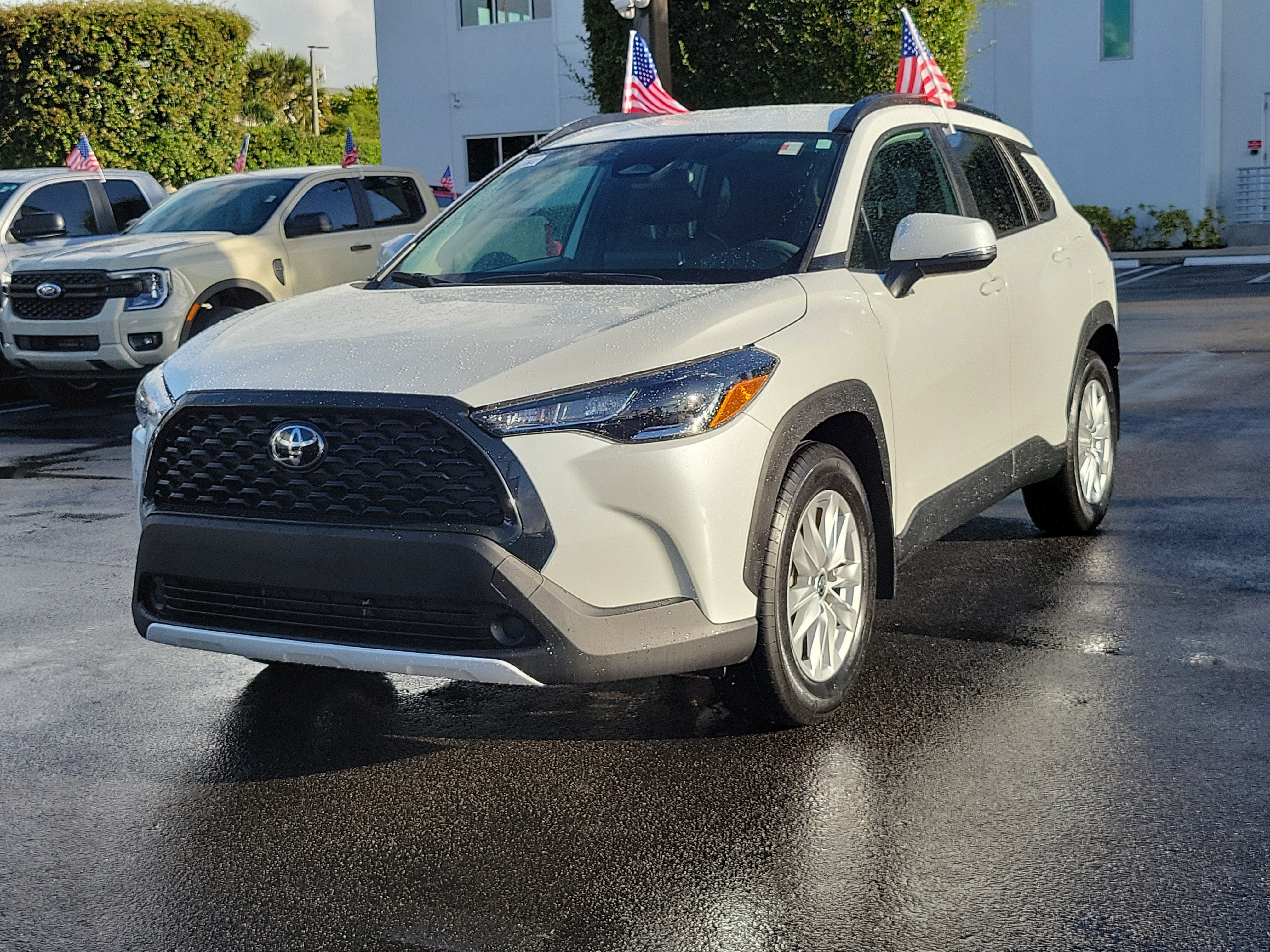 2024 Toyota Corolla Cross LE