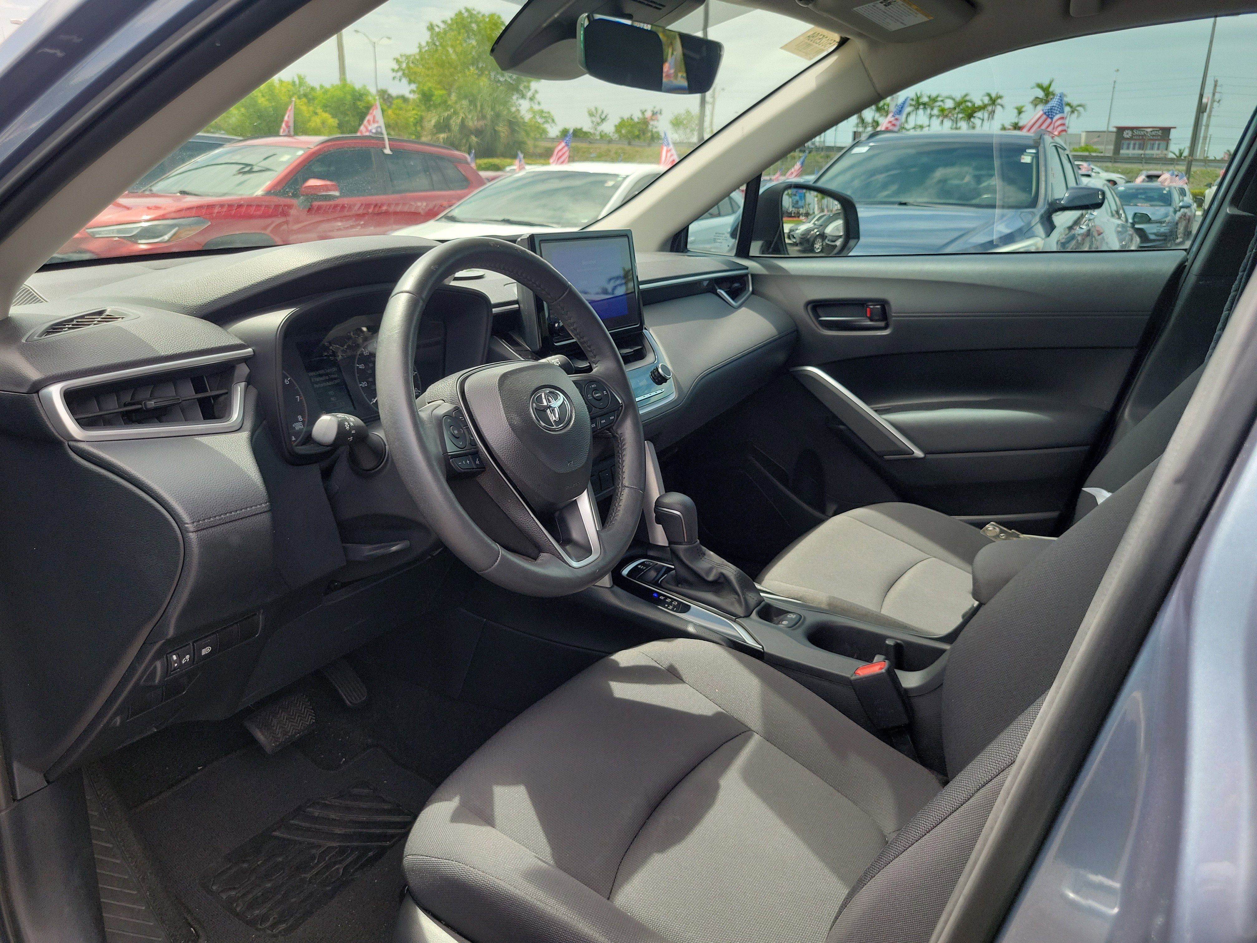 2024 Toyota Corolla Cross LE