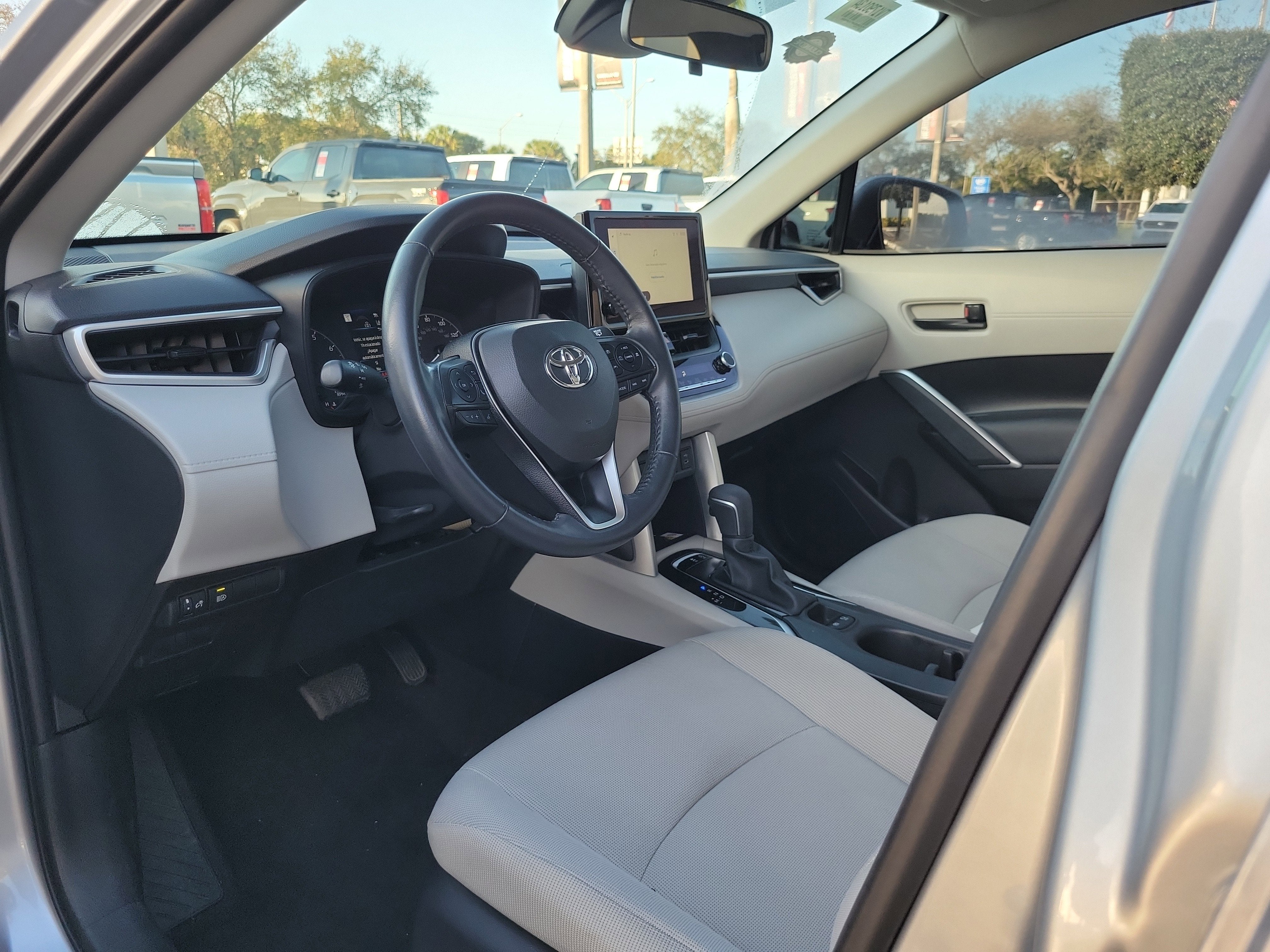 2023 Toyota Corolla Cross LE