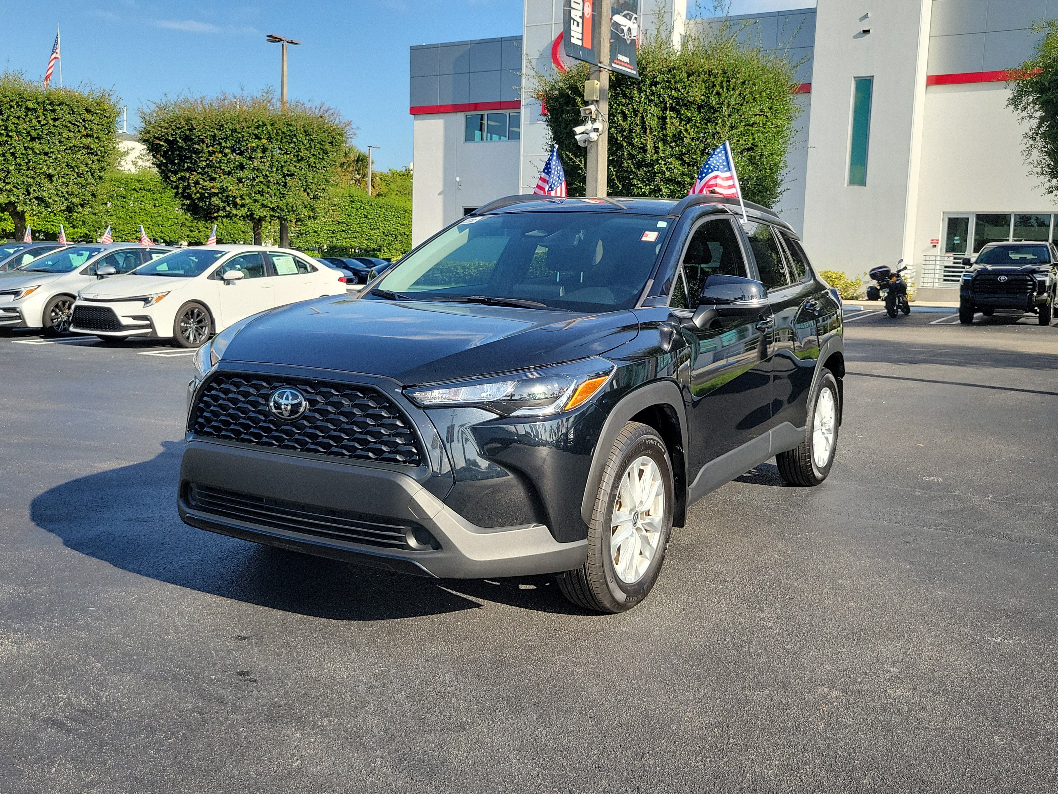 2025 Toyota Corolla Cross LE