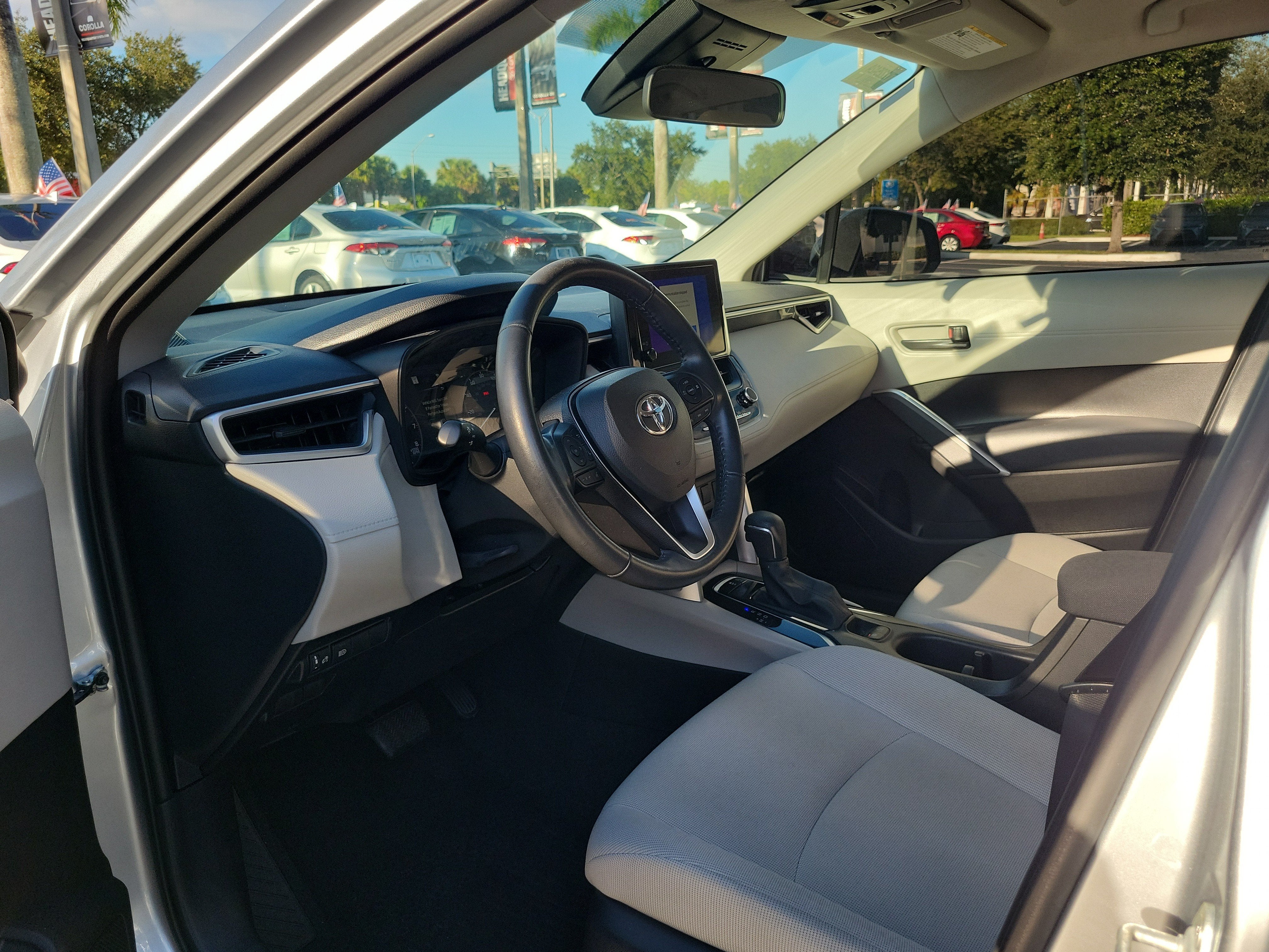 2023 Toyota Corolla Cross LE