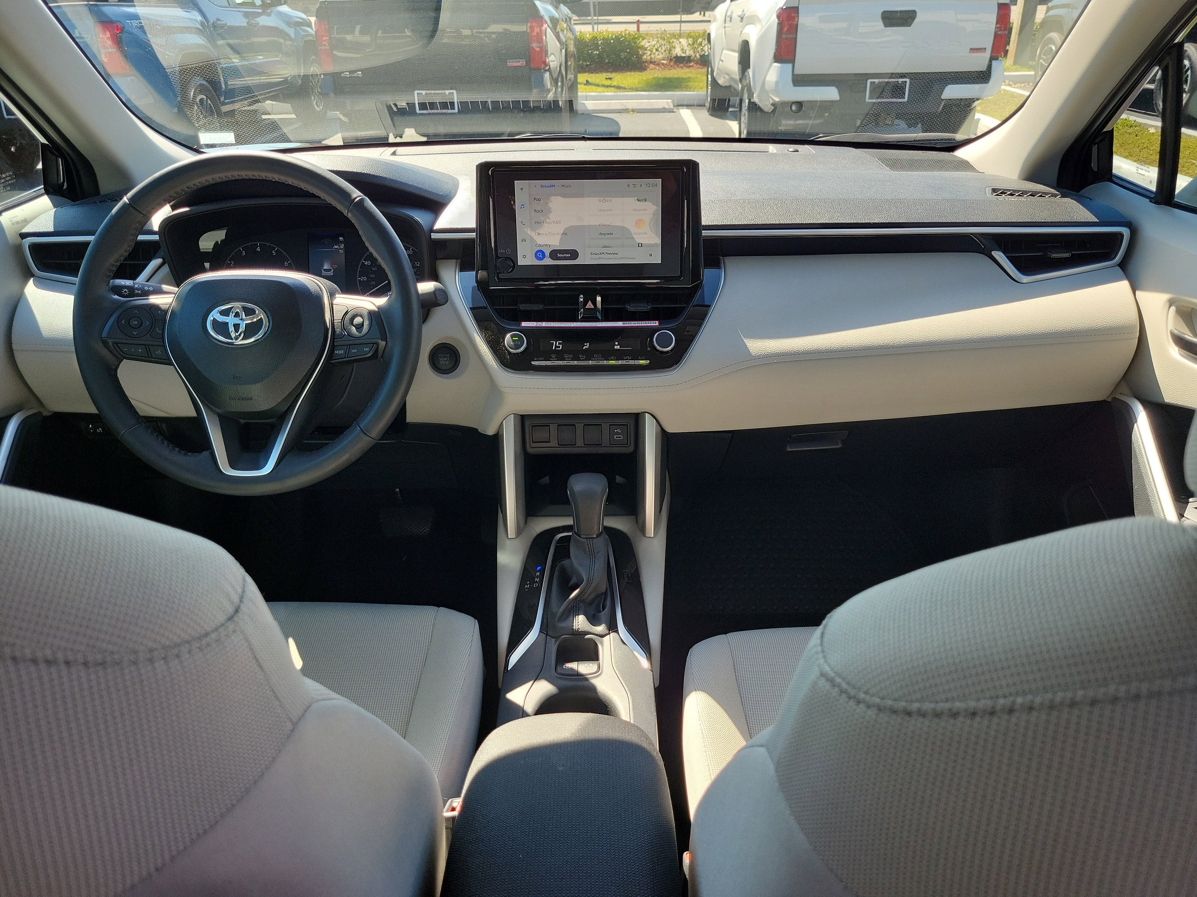 2025 Toyota Corolla Cross LE
