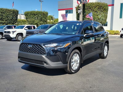 2025 Toyota Corolla Cross LE