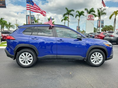 2025 Toyota Corolla Cross LE