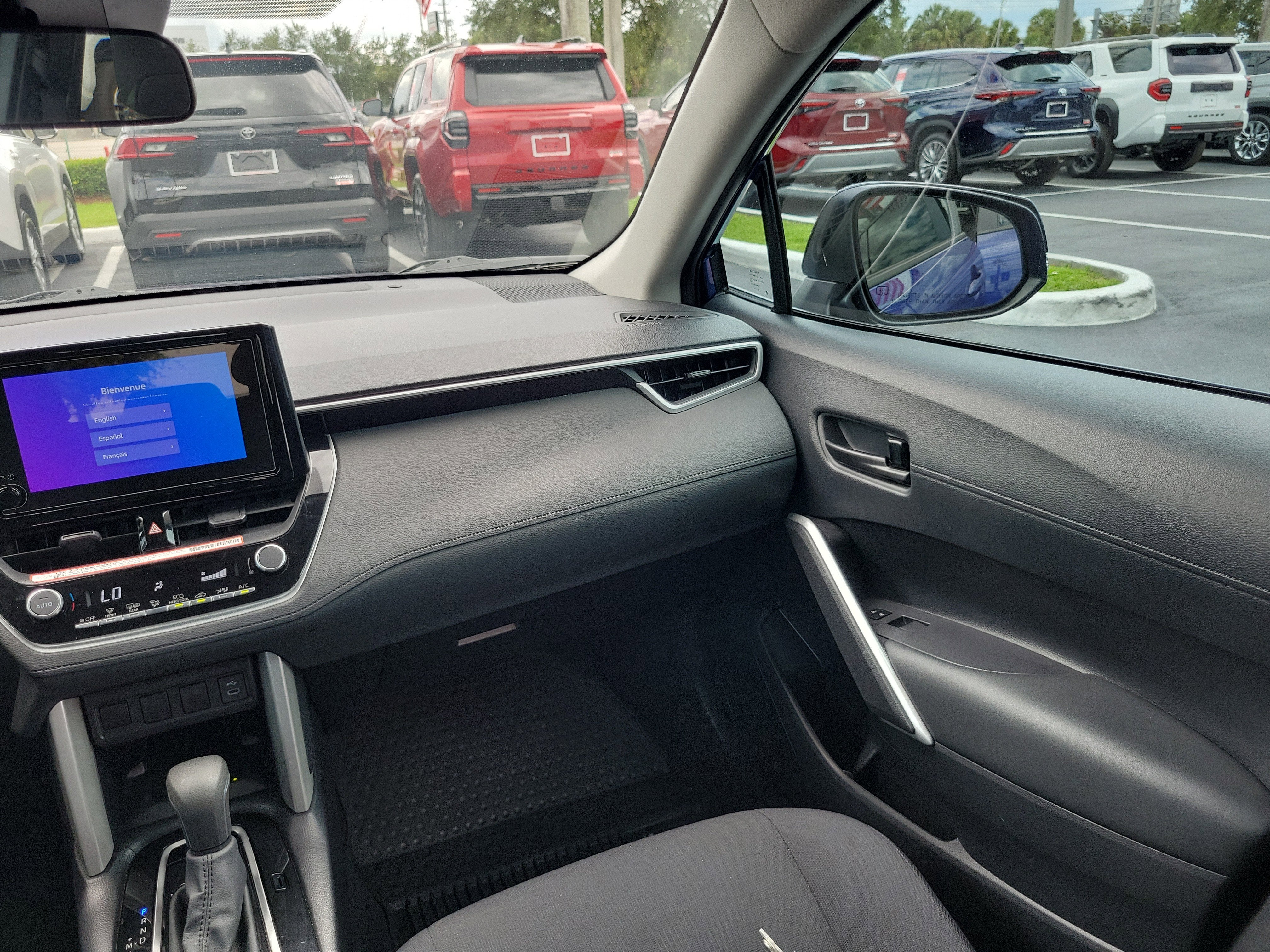 2025 Toyota Corolla Cross LE