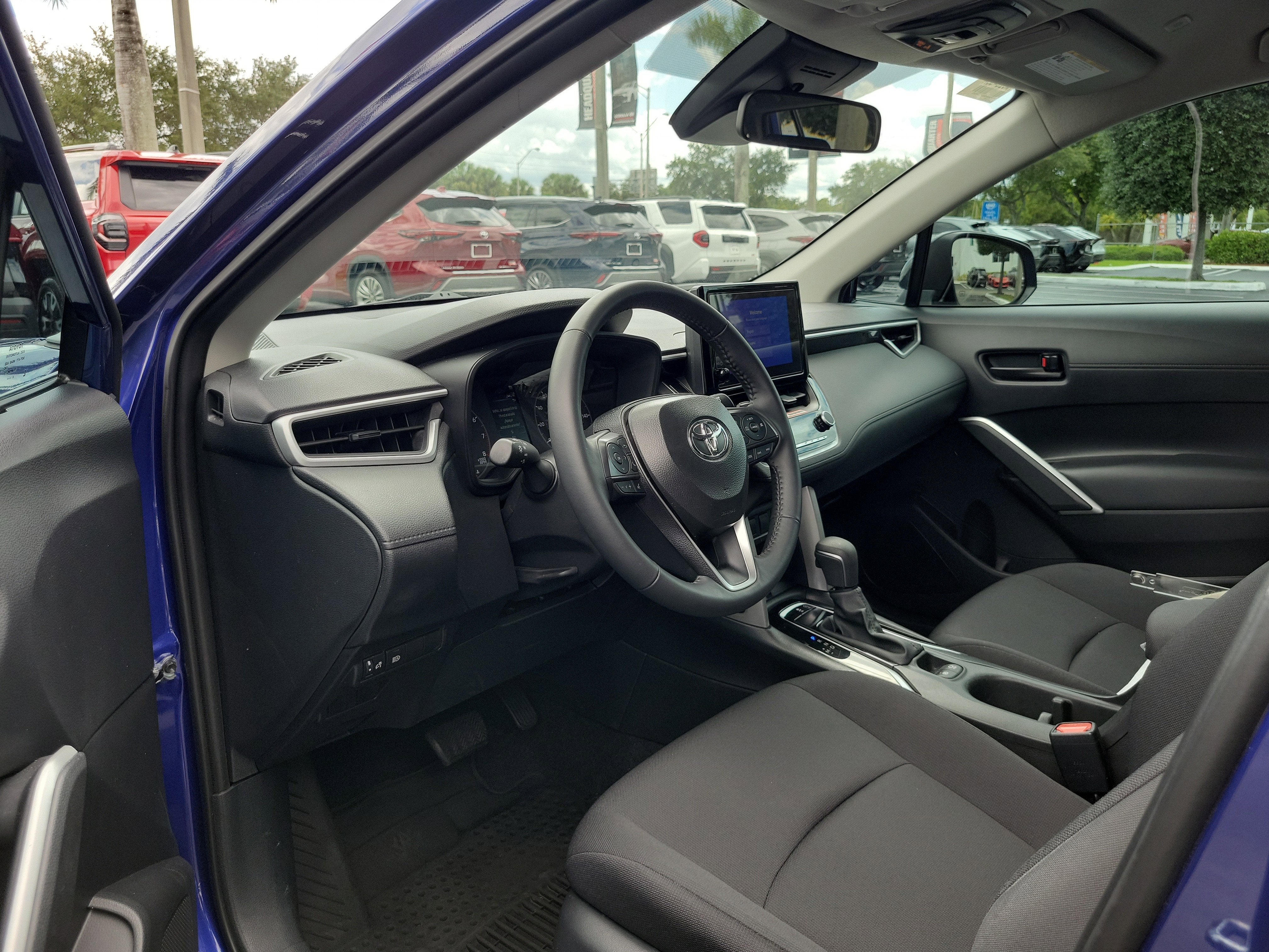 2025 Toyota Corolla Cross LE