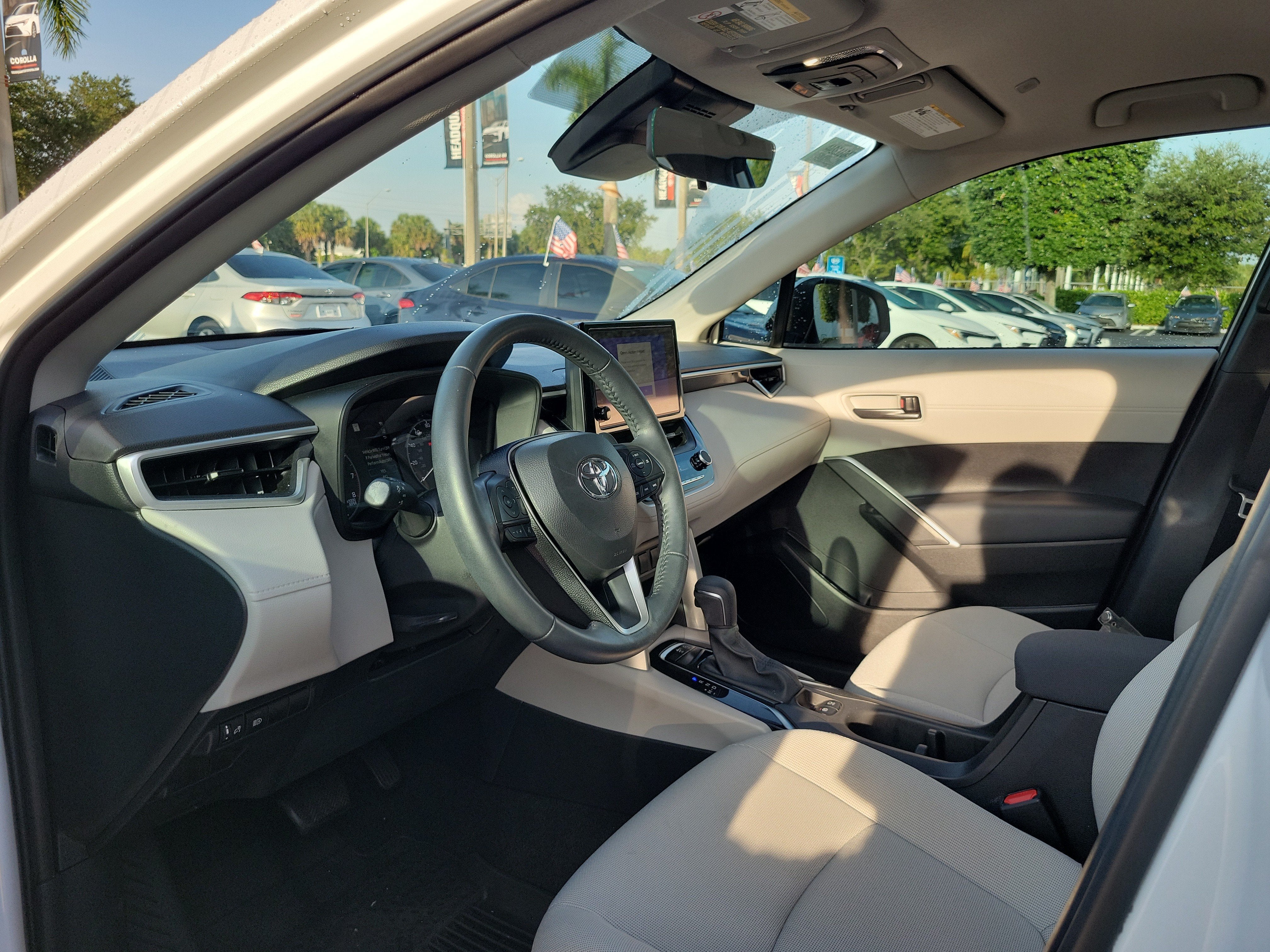 2024 Toyota Corolla Cross LE