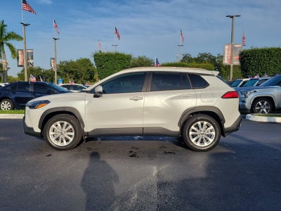 2024 Toyota Corolla Cross LE