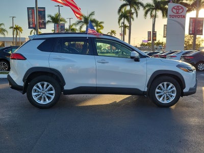 2024 Toyota Corolla Cross LE
