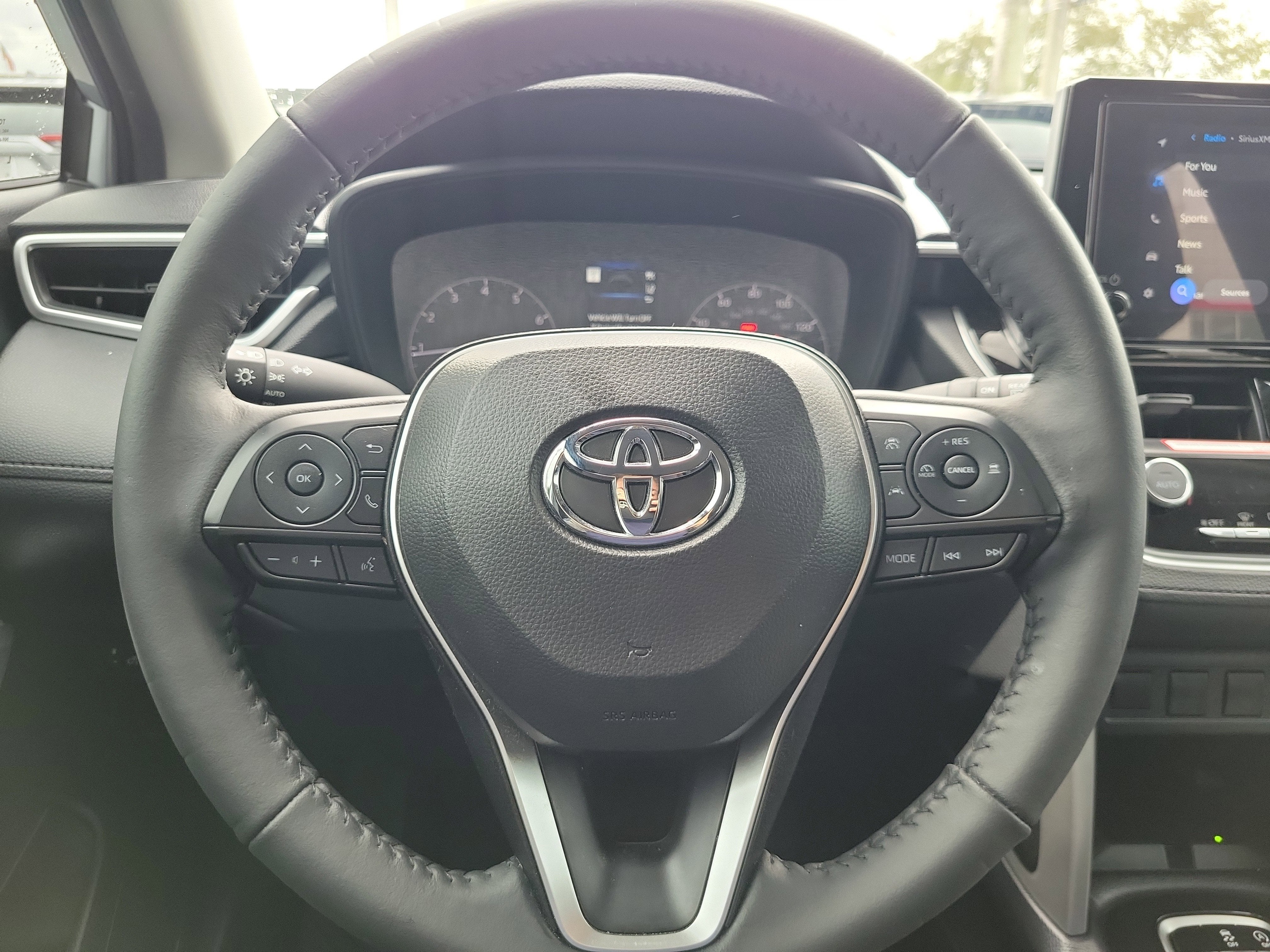 2024 Toyota Corolla Cross LE