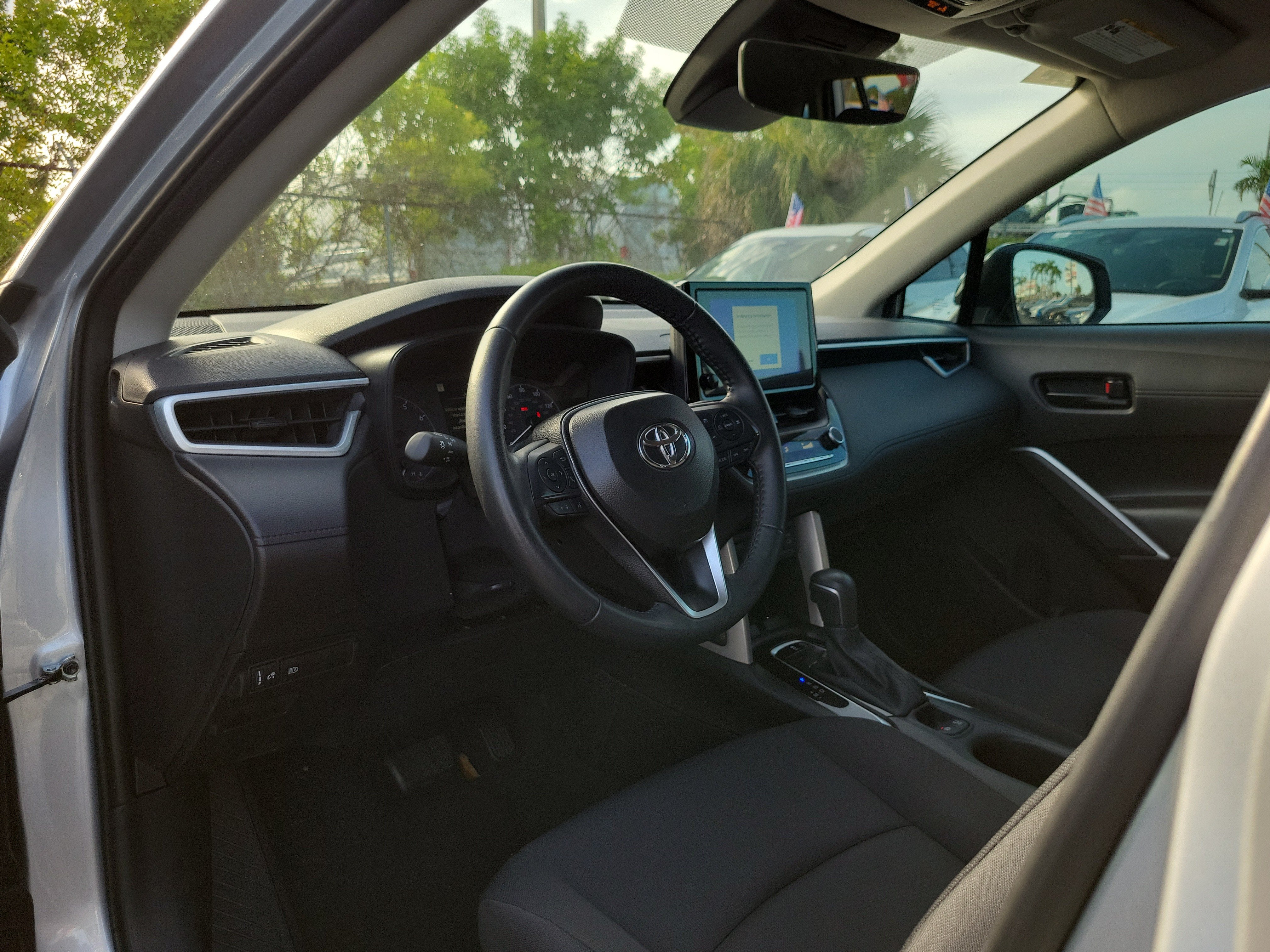 2025 Toyota Corolla Cross LE