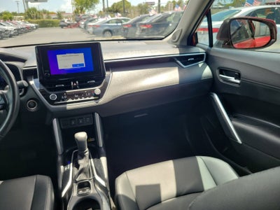 2023 Toyota Corolla Cross XLE