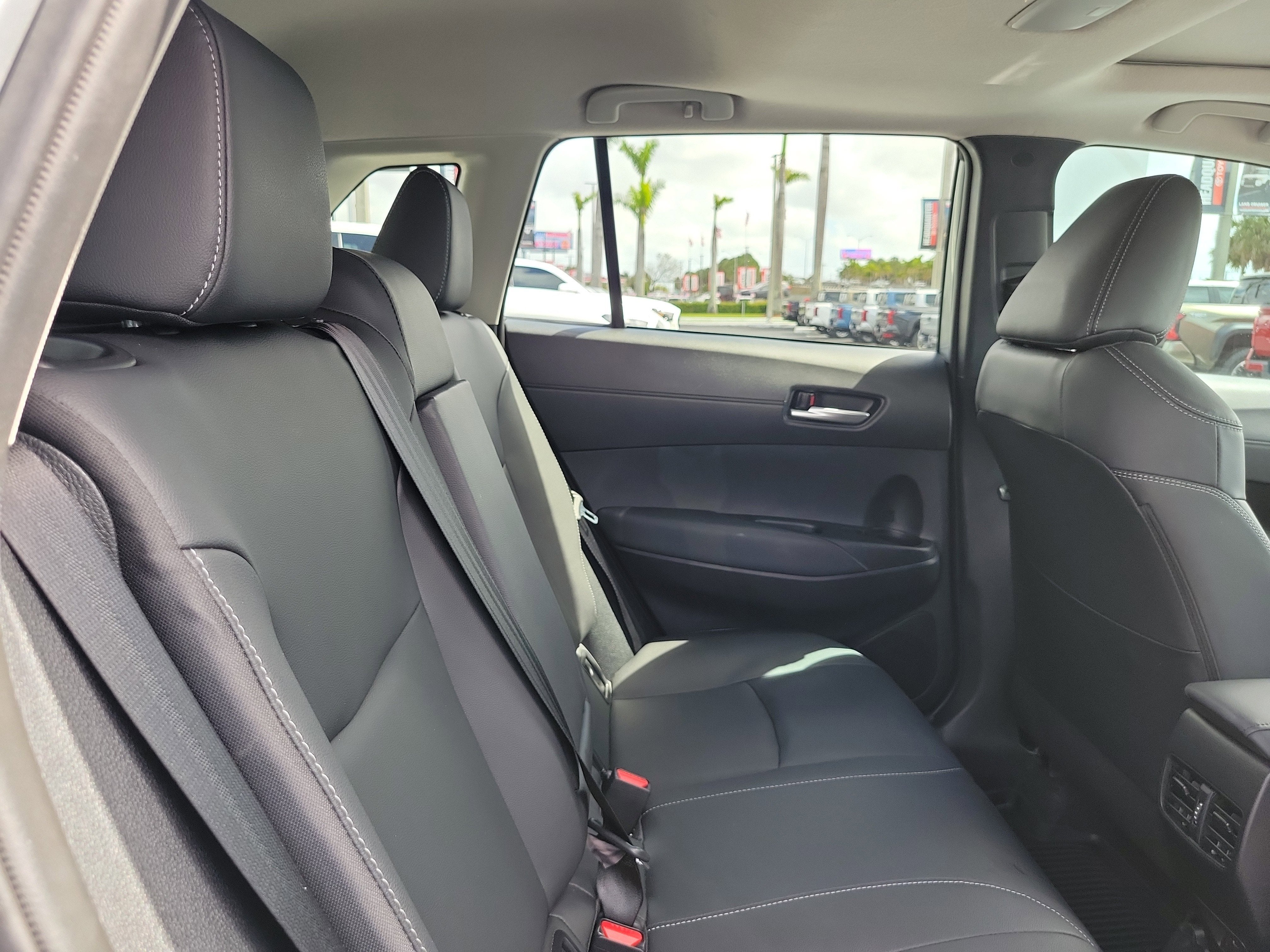 2025 Toyota Corolla Cross XLE