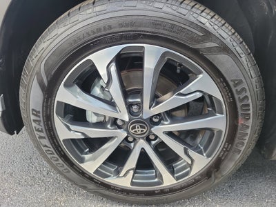 2025 Toyota Corolla Cross XLE