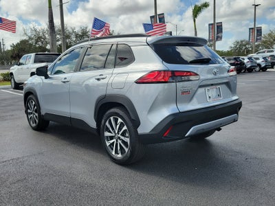 2025 Toyota Corolla Cross XLE