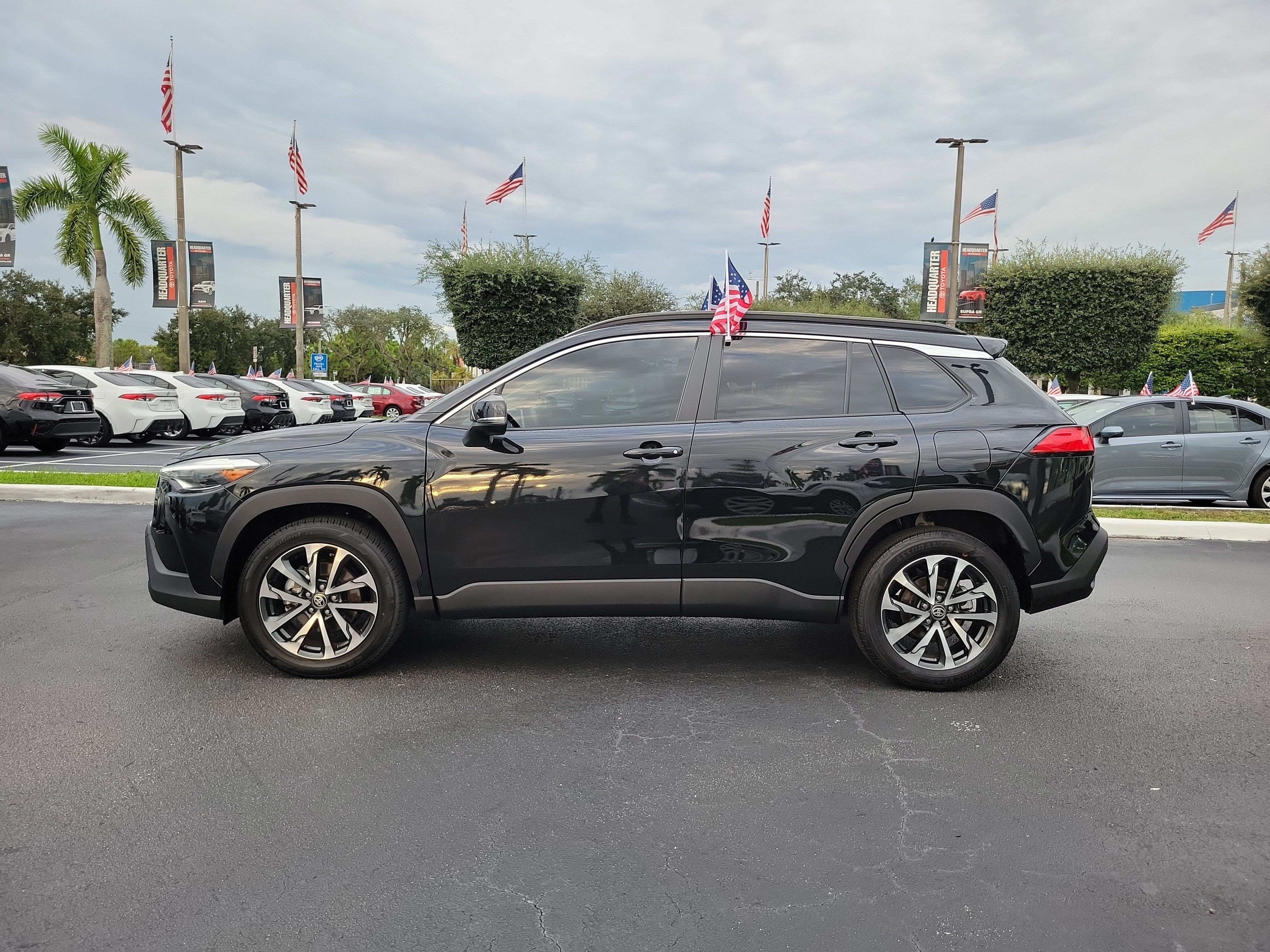 2025 Toyota Corolla Cross XLE
