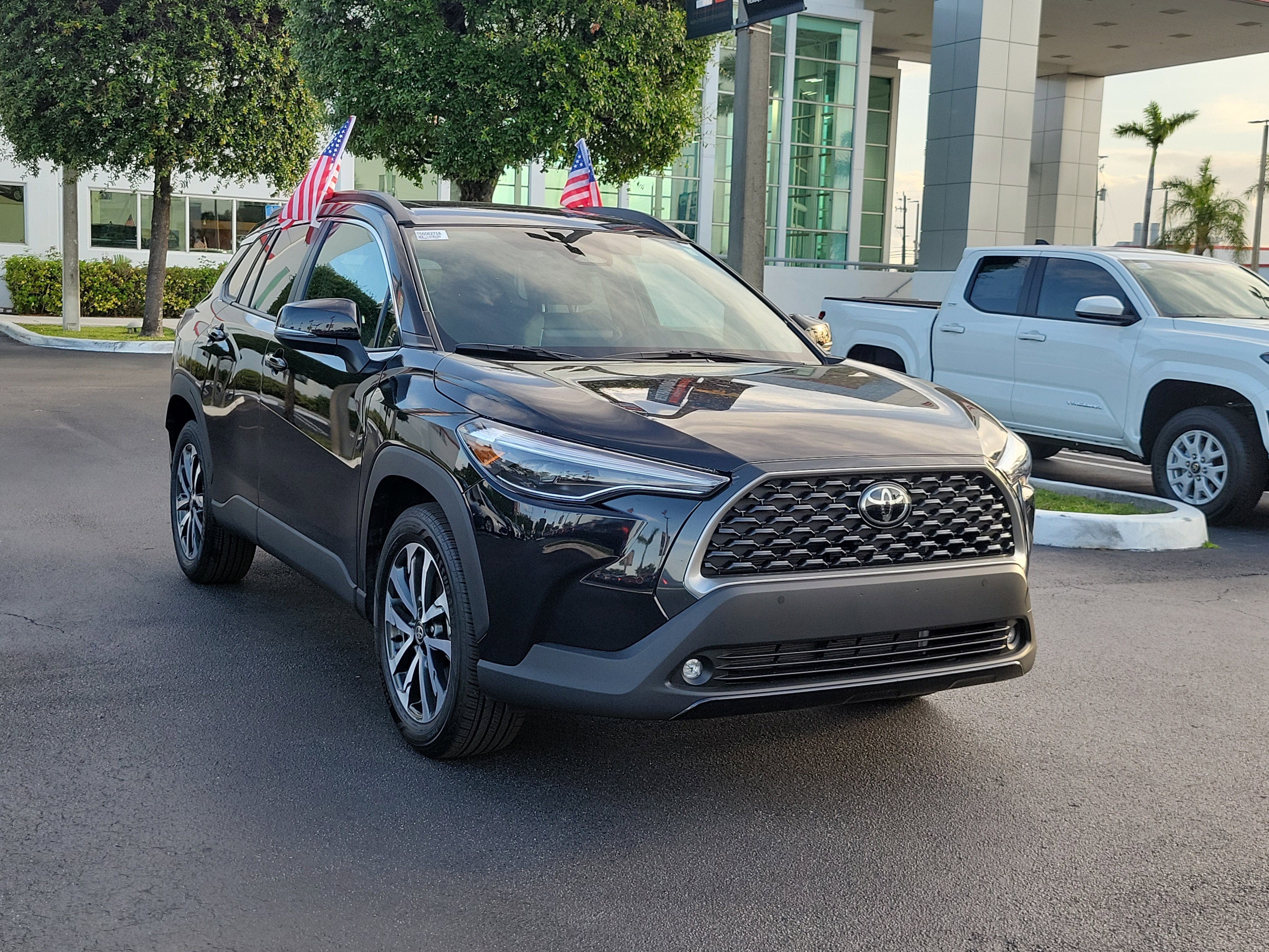 2025 Toyota Corolla Cross XLE