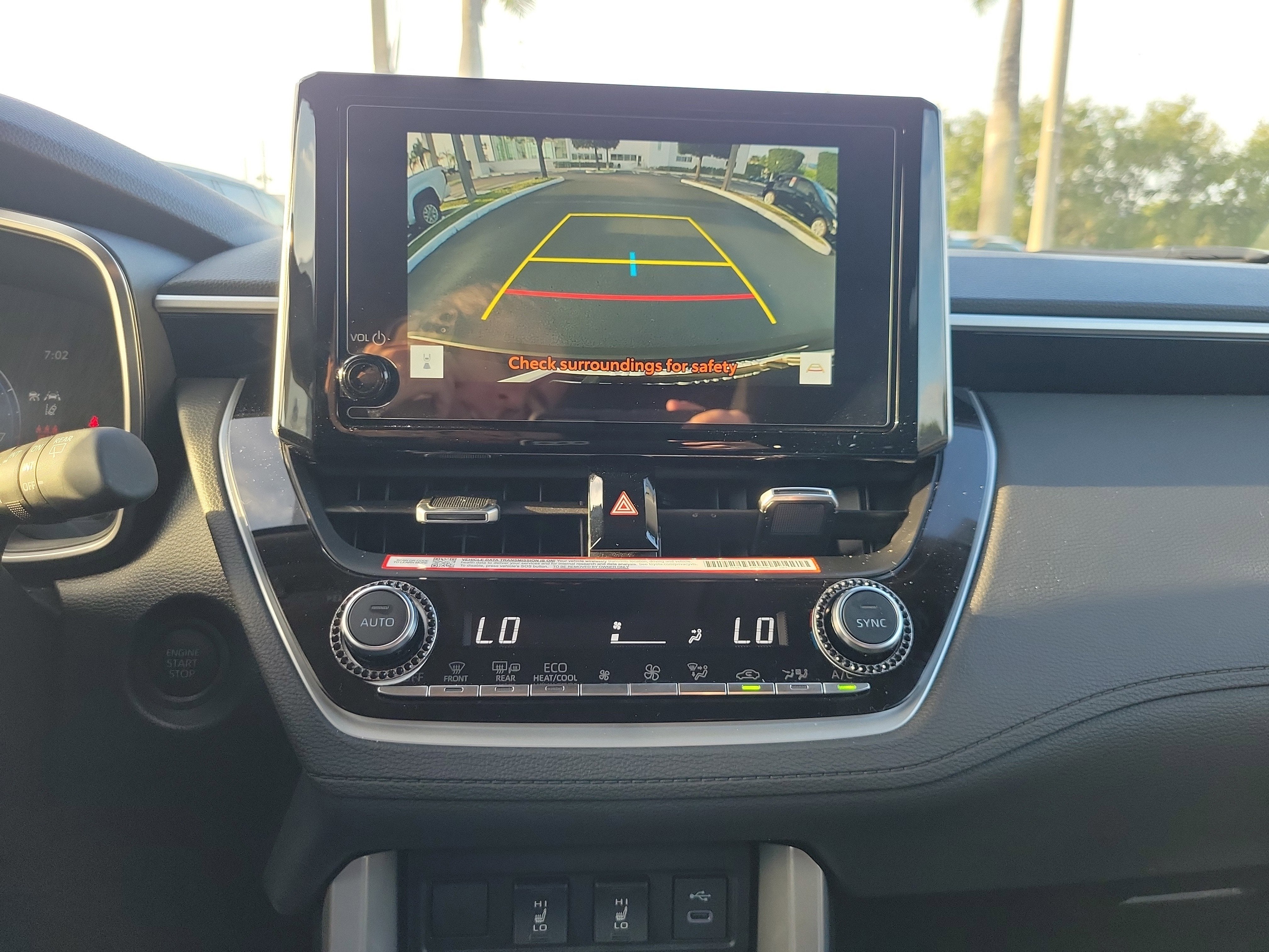 2025 Toyota Corolla Cross XLE