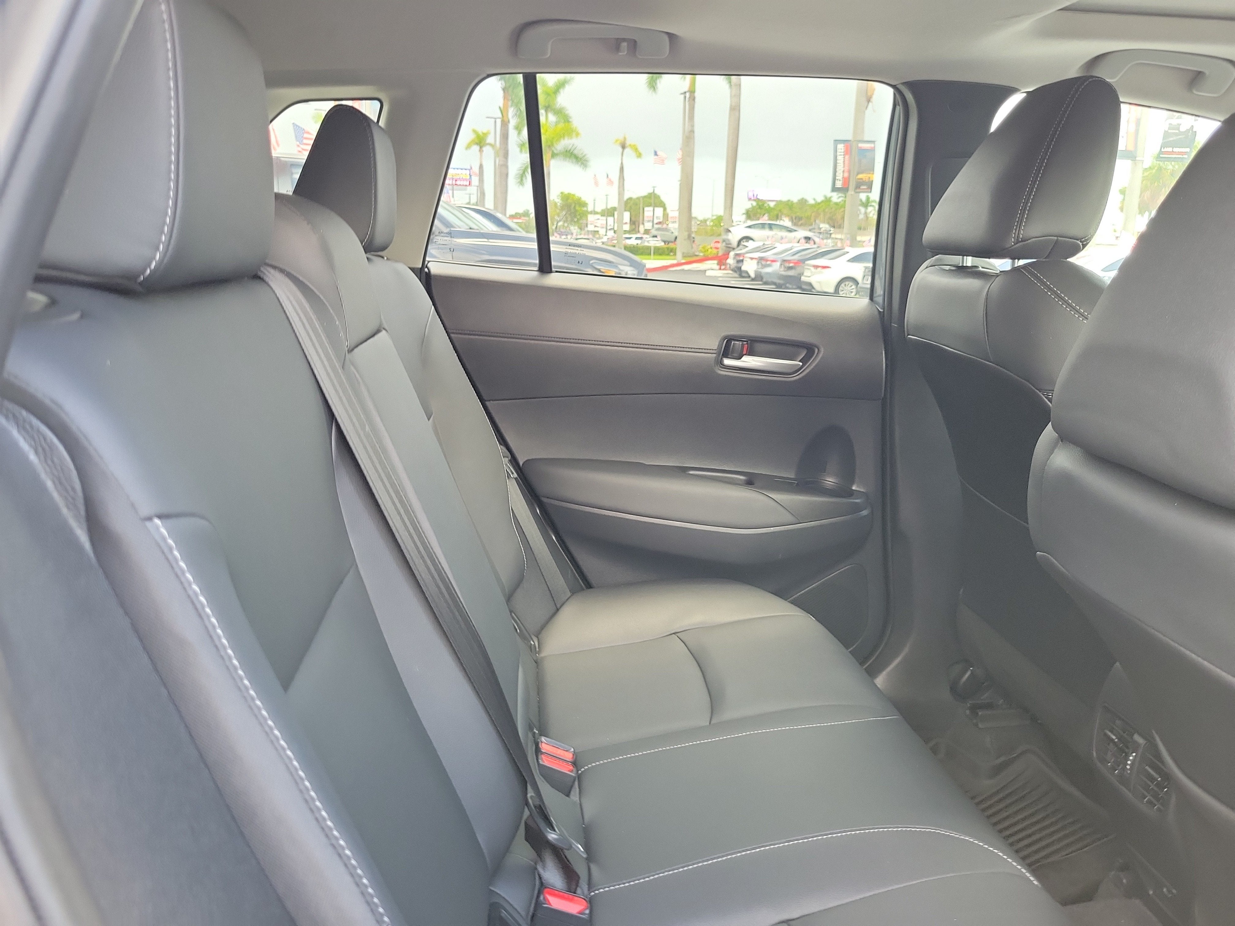 2025 Toyota Corolla Cross XLE