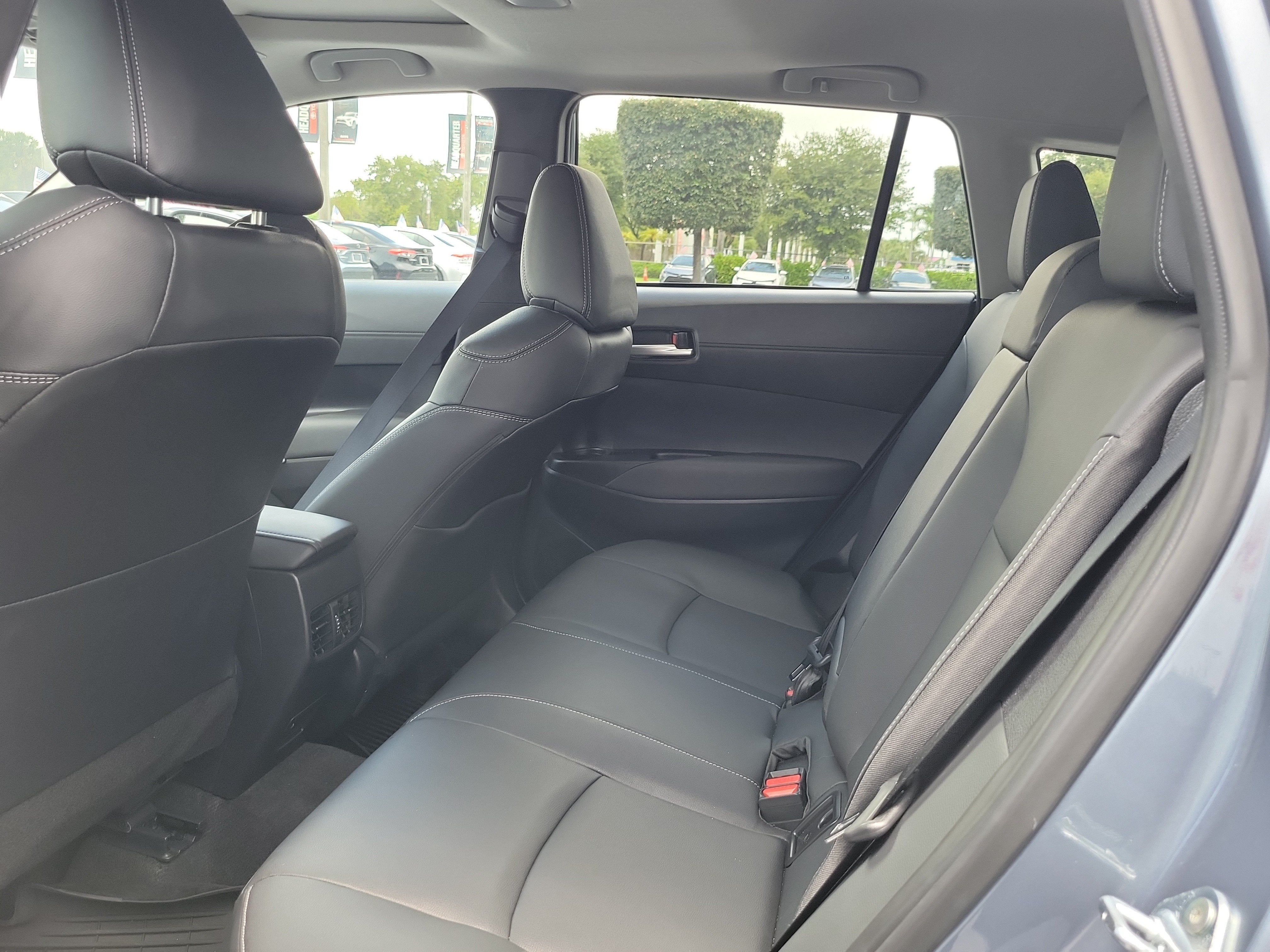 2025 Toyota Corolla Cross XLE