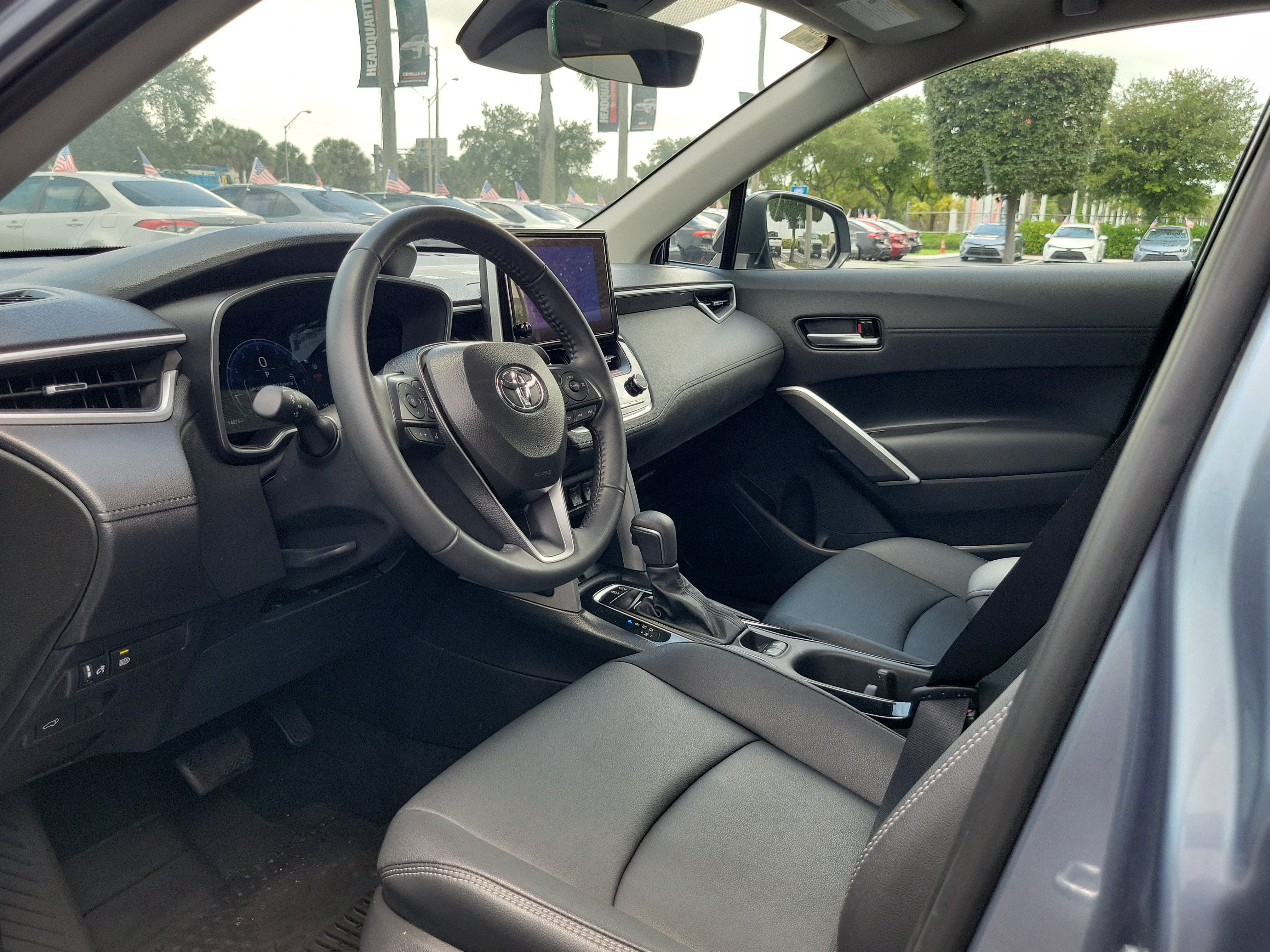 2025 Toyota Corolla Cross XLE