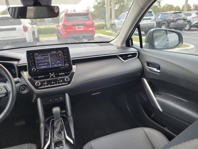 2022 Toyota Corolla Cross XLE