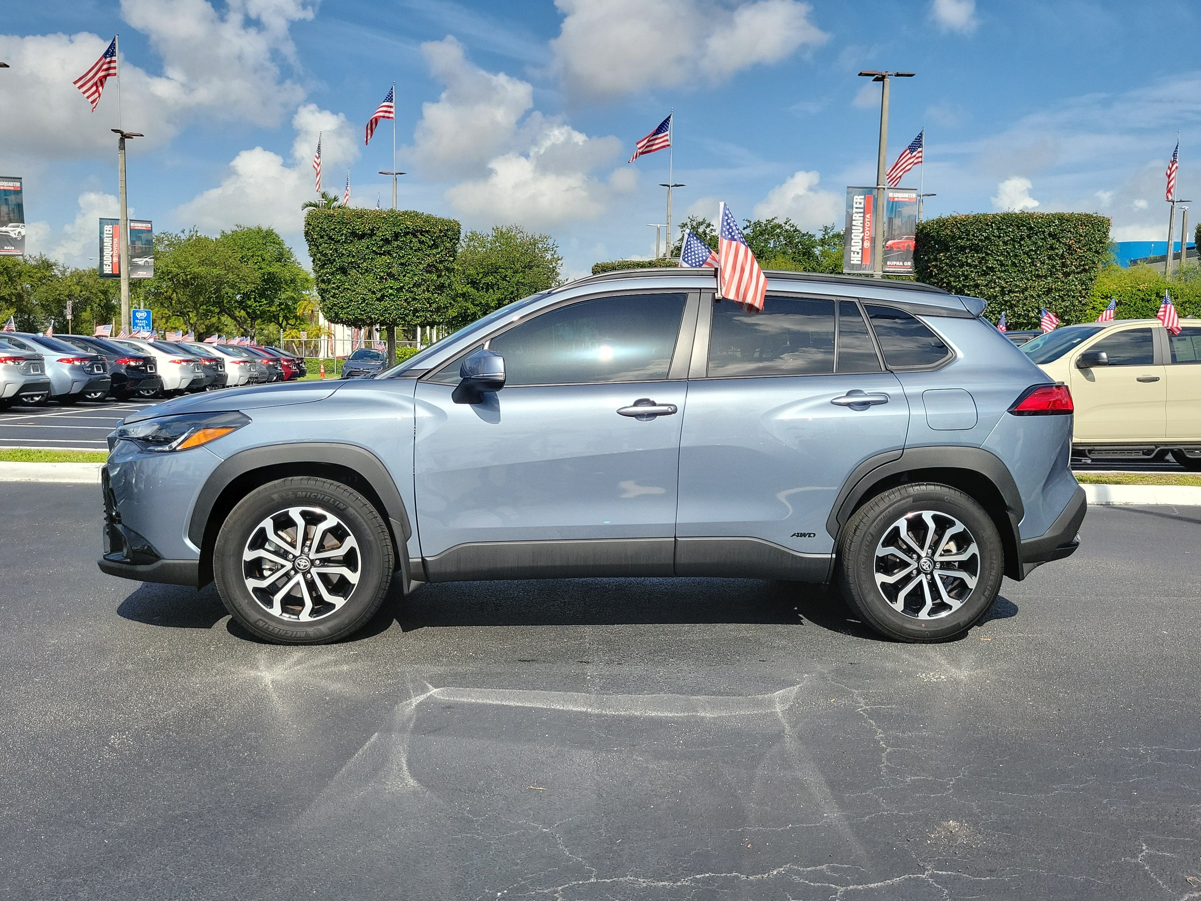 2024 Toyota Corolla Cross Hybrid SE