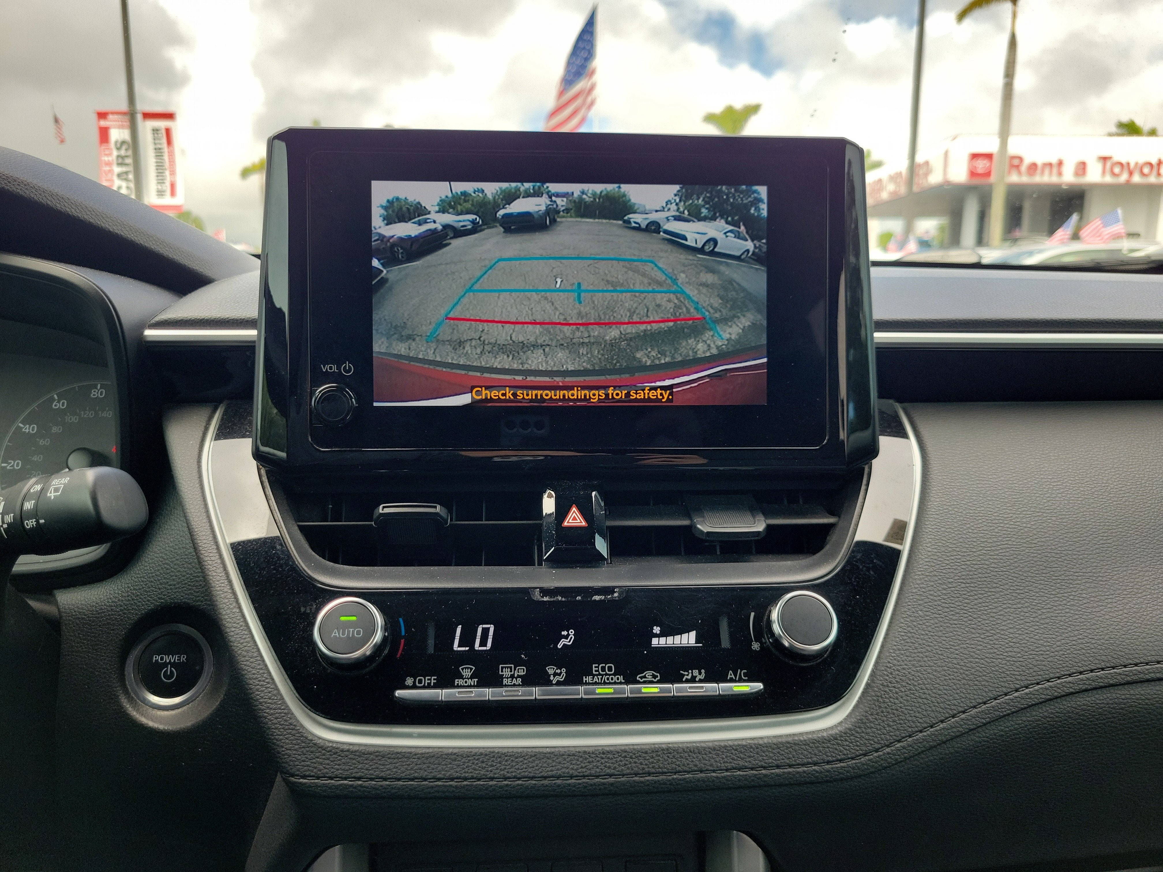 2023 Toyota Corolla Cross Hybrid SE