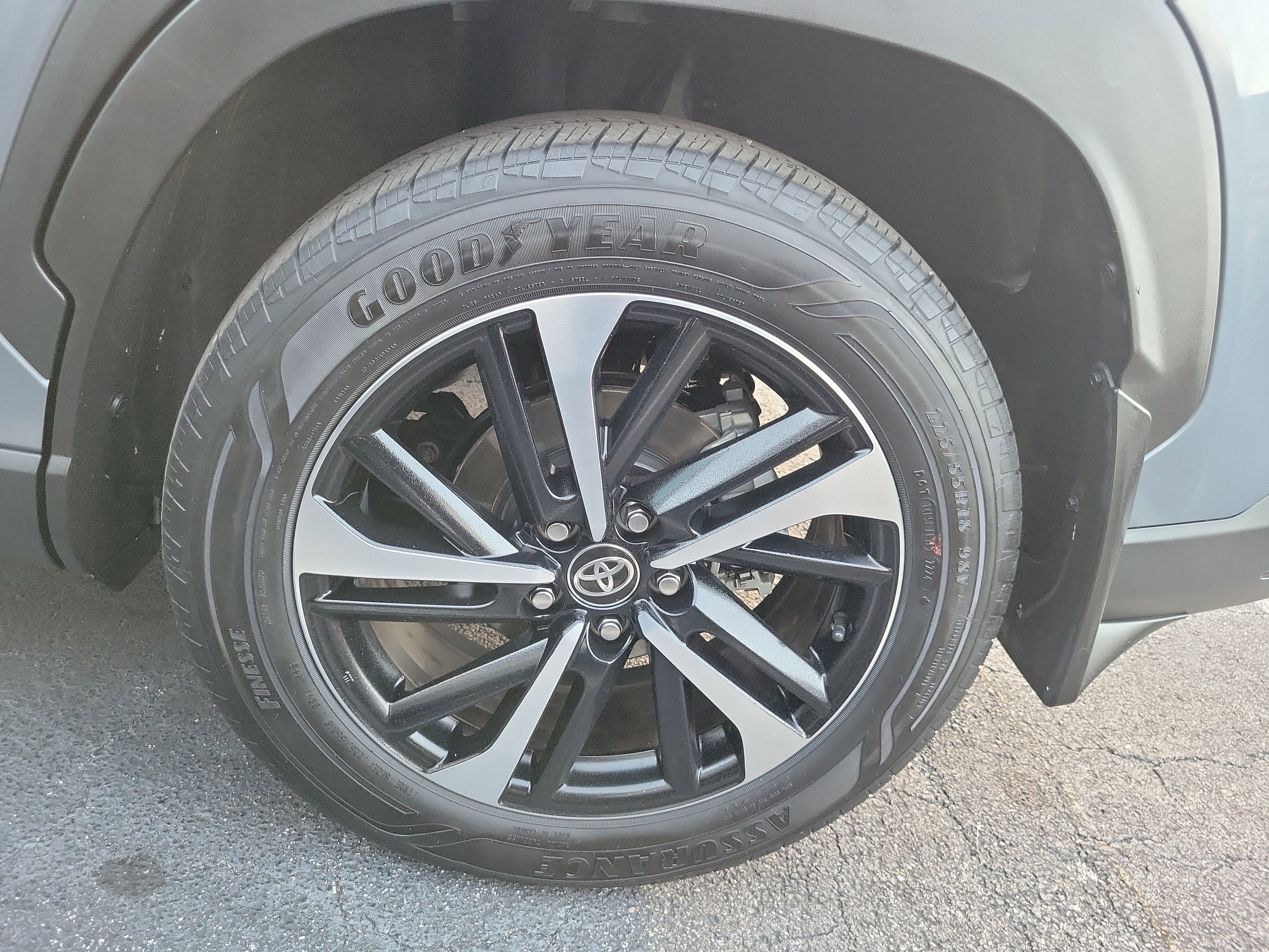 2024 Toyota Corolla Cross Hybrid SE